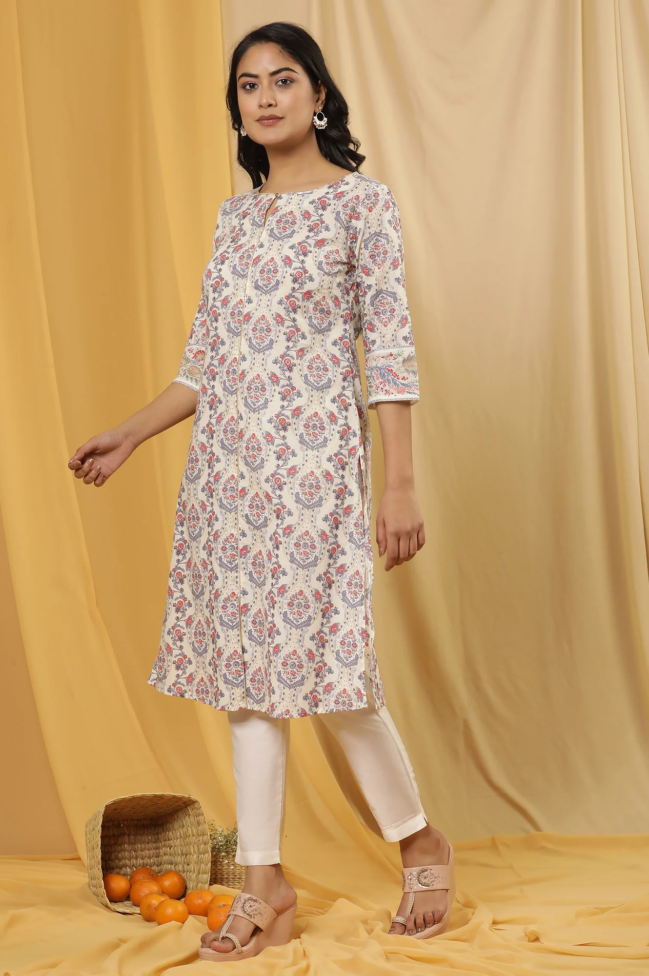 White Printed Straight Kurta And Pants Set - Image 3