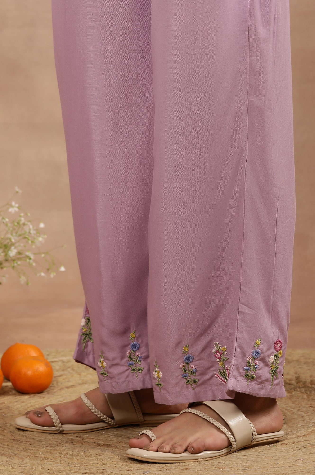 White Textured Cotton Embroidered Kurta and Pants Set - Image 9