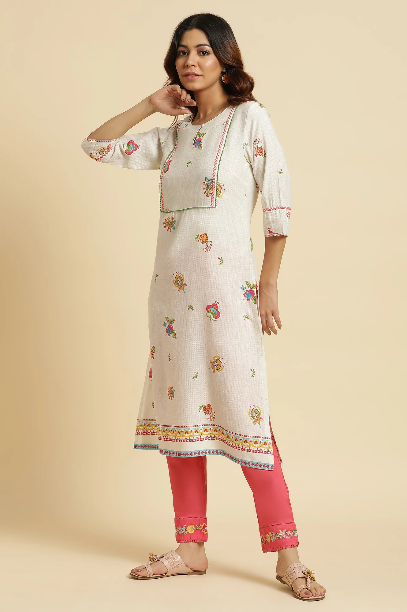 White Straight Kurta with Multi-coloured Floral Print - Image 3
