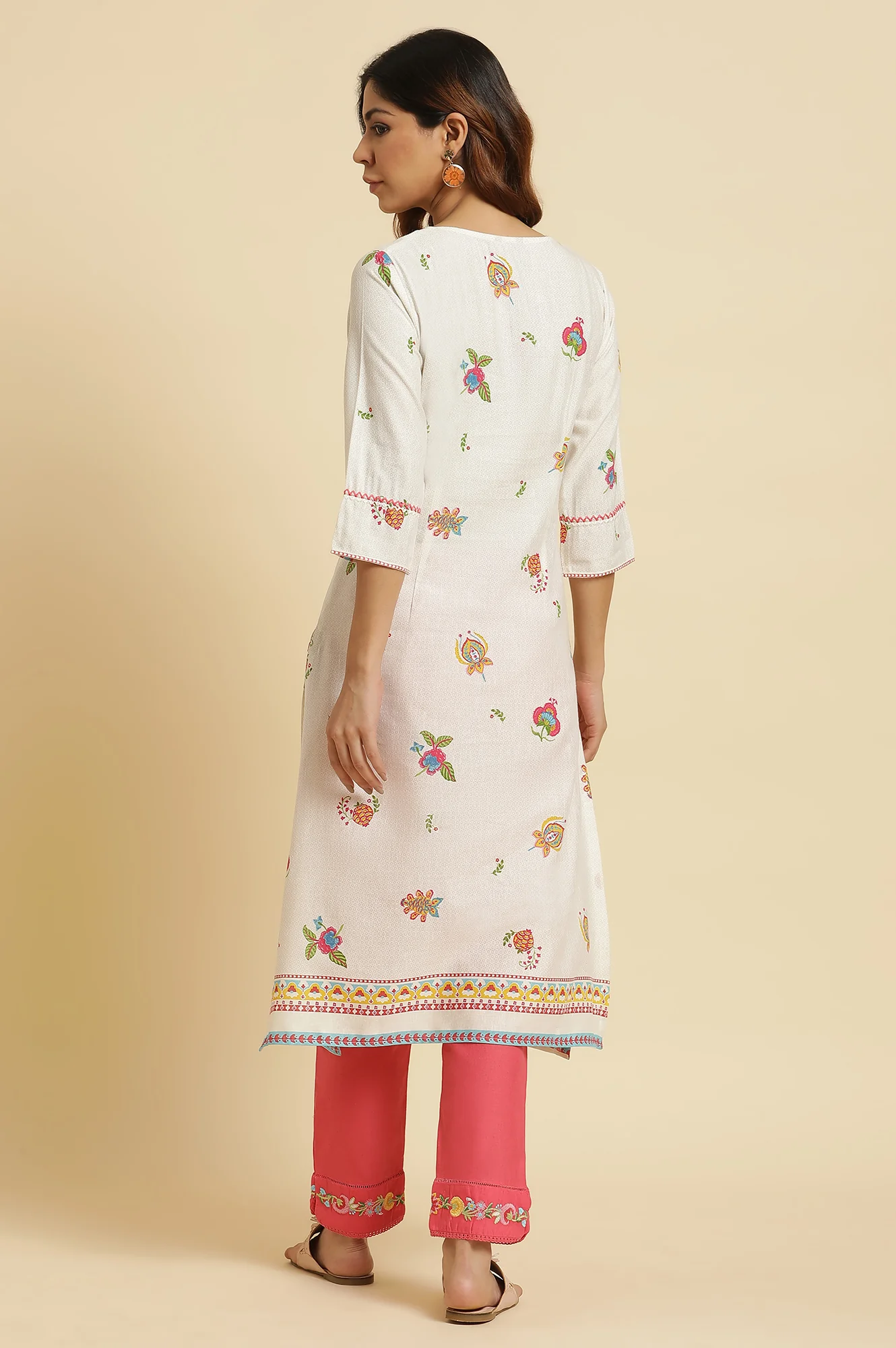 White Straight Kurta with Multi-coloured Floral Print - Image 4