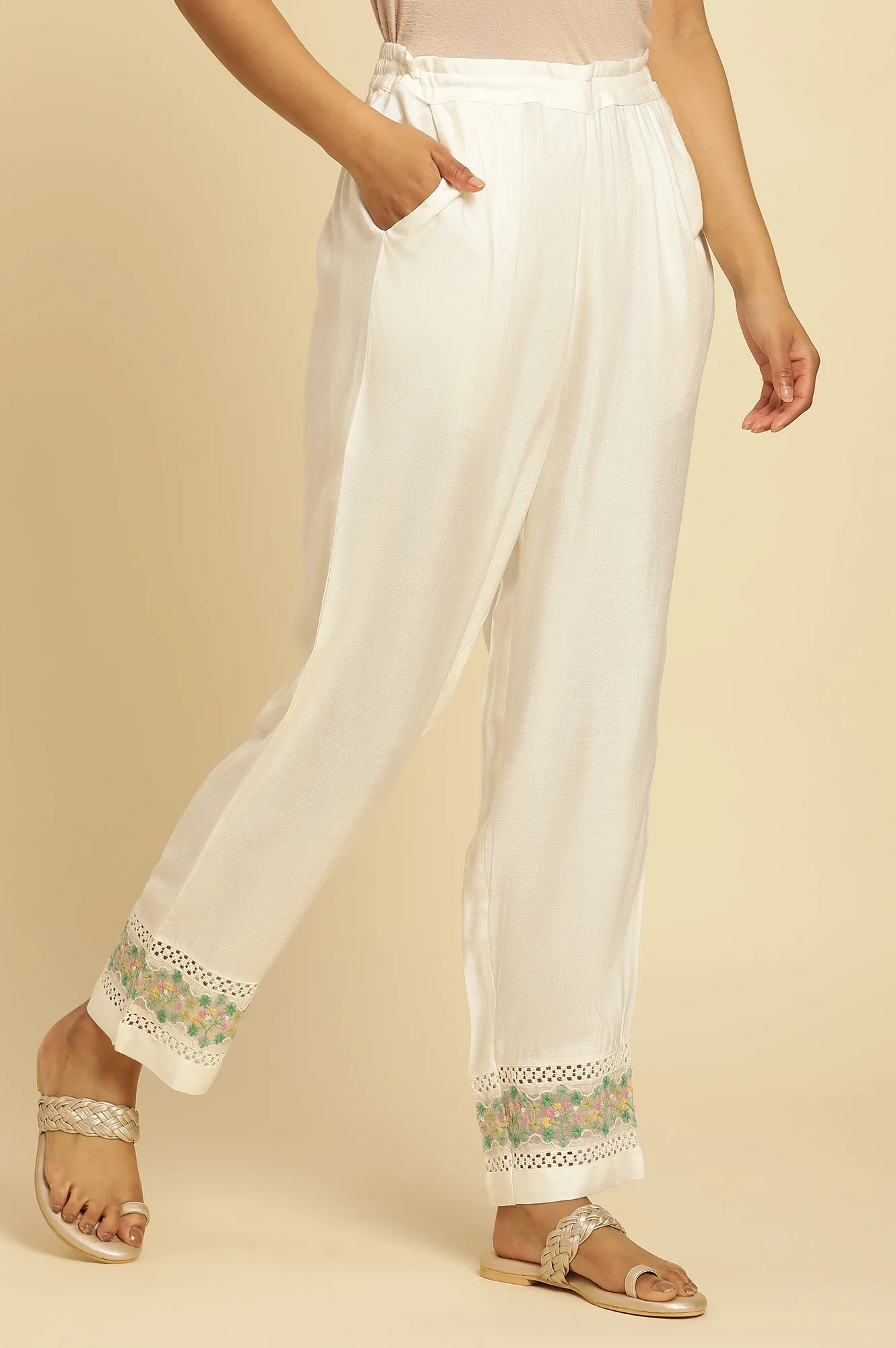 White Straight Pants With Embroidered Hemline - Image 4