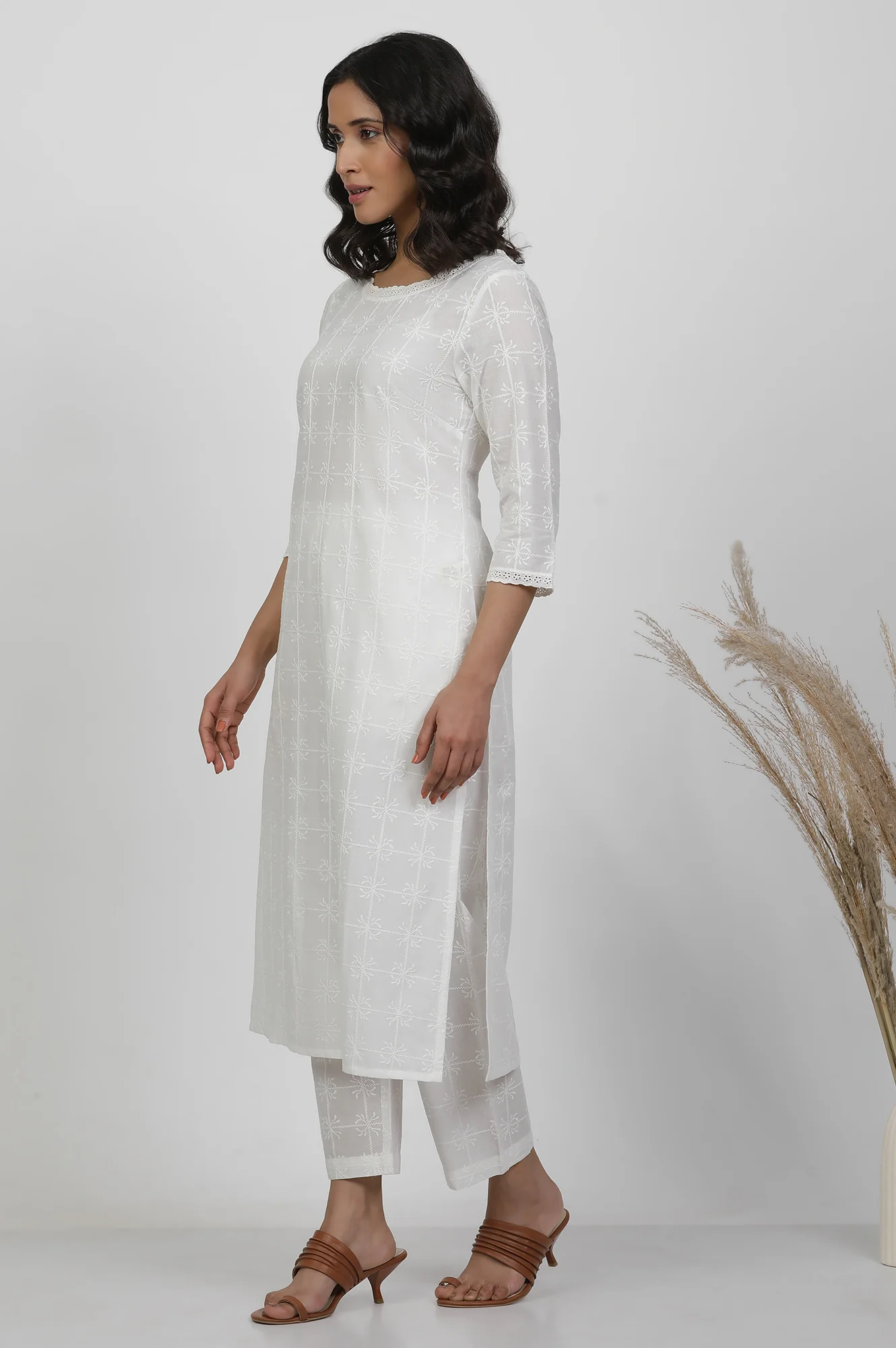 Wite Schiffli Cotton Kurta And Pants Co-Ord Set - Image 3