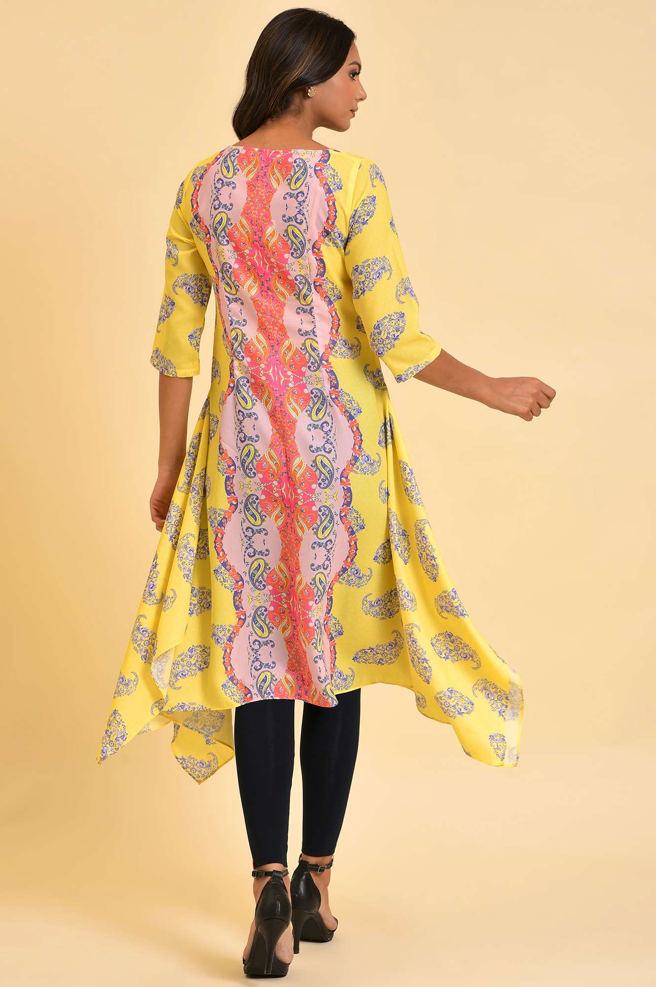 Yellow Centre Placement Asymmetrical kurta - Image 2