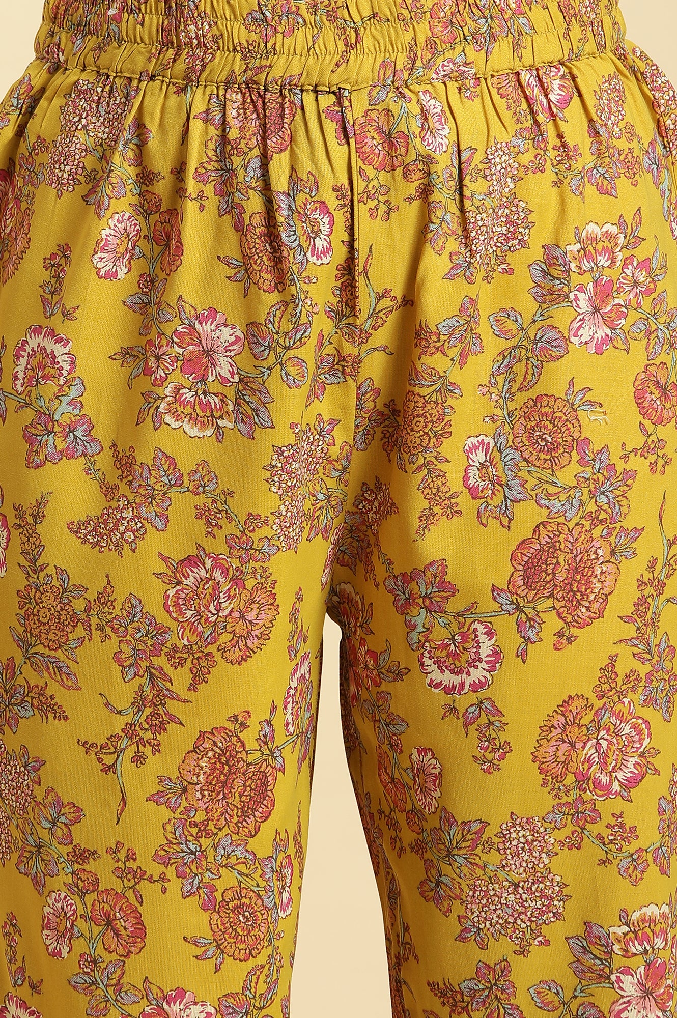 Yellow Chander Floral Printed Kurta, Pants And Dupatta Set - Image 8