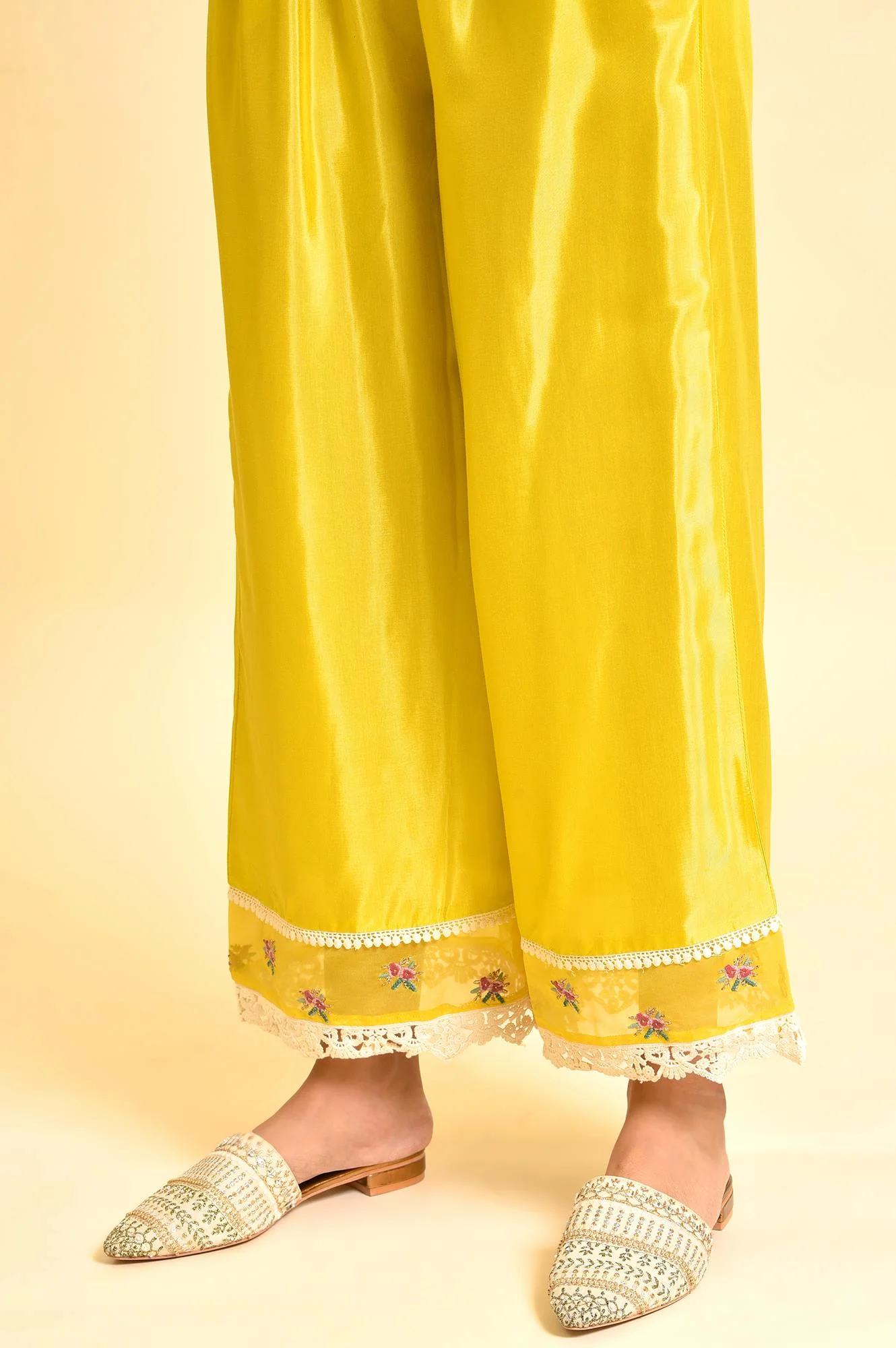 Yellow Embroidered kurta Set - Image 10
