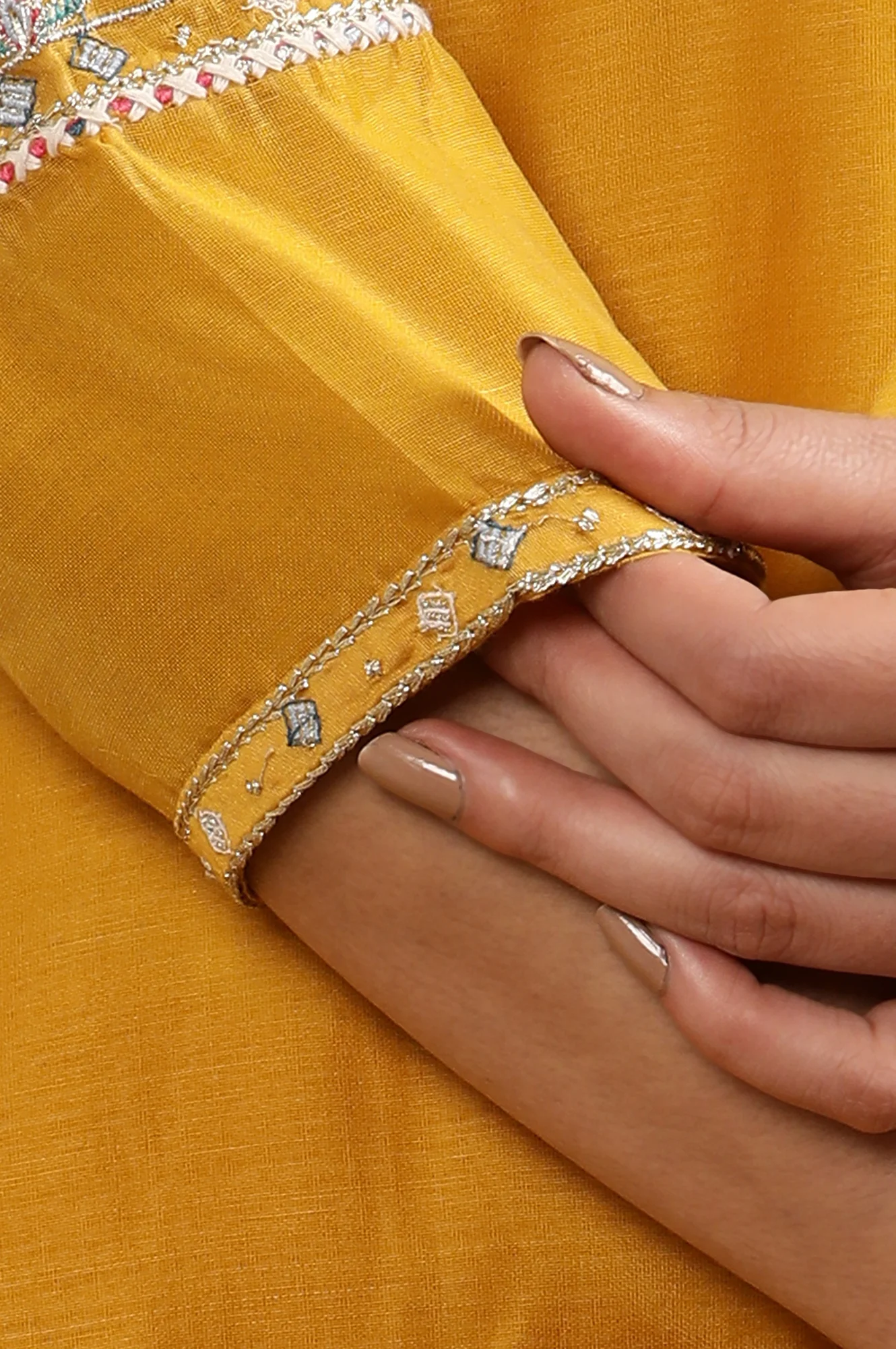 Yellow Embroidered Straight Kurta, Pink Slim Pants And Dupatta Set - Image 7