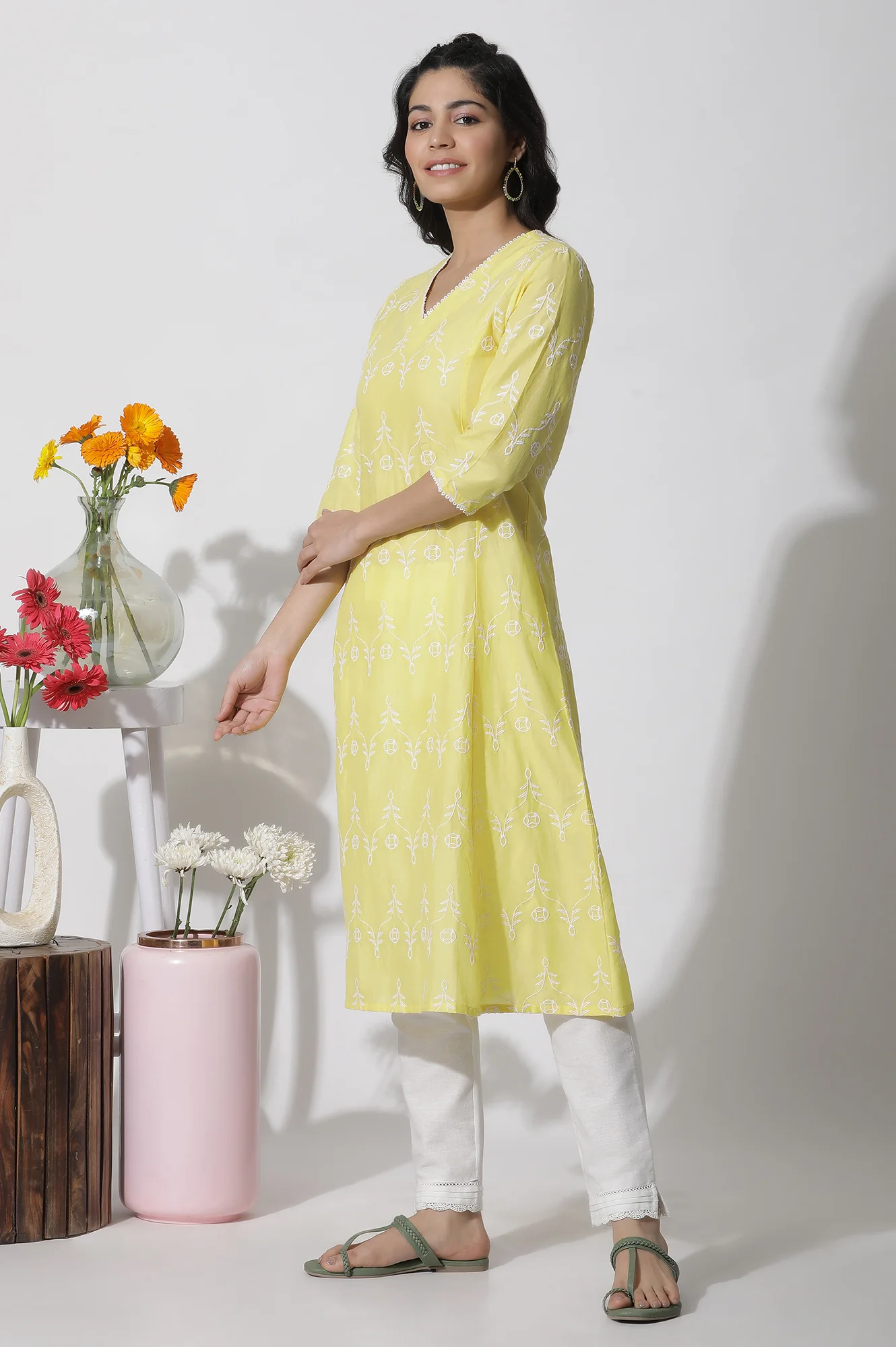 Yellow Schiffli Flared Kurta - Image 3