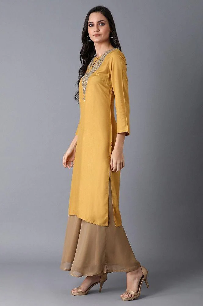 Yellow Straight Embroidered kurta - Image 3