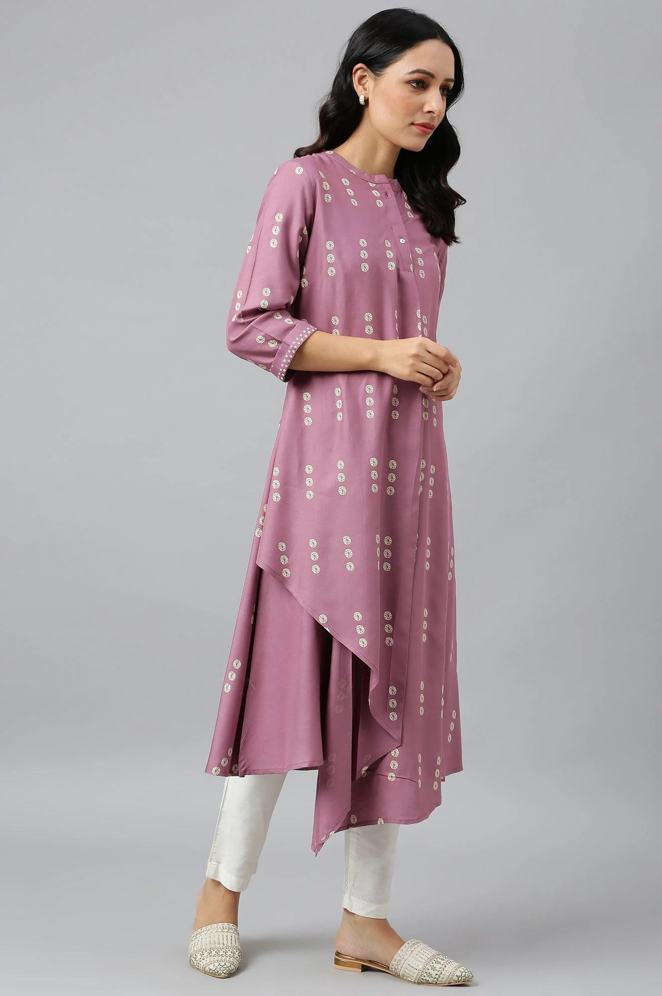 Purple Asymmetric Hemline kurta In Mandarin Collar - Image 6