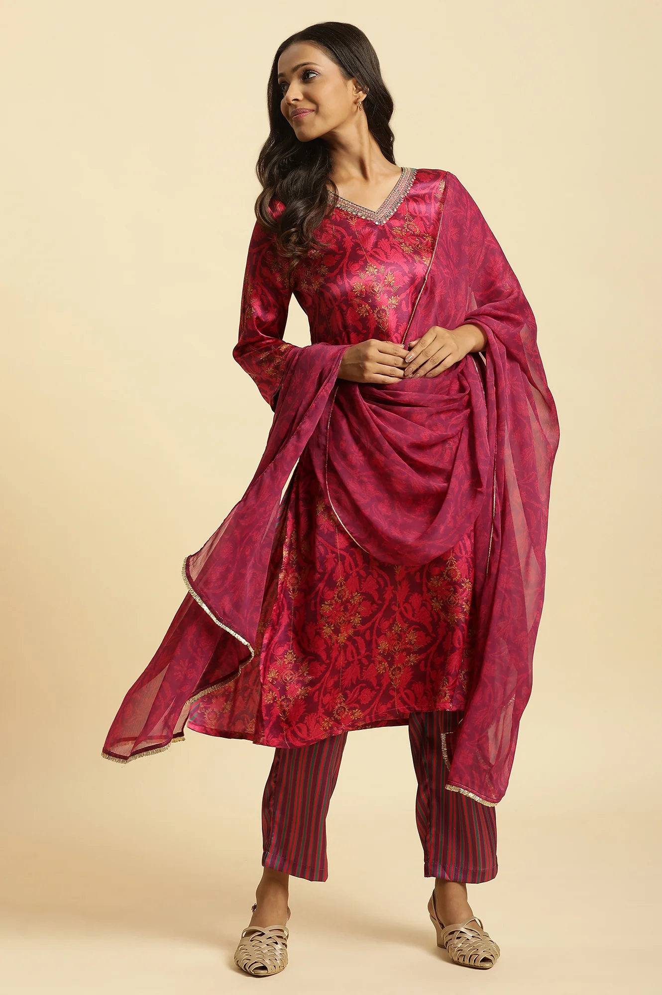 Purple Chiffon Floral Printed Dupatta - Image 2