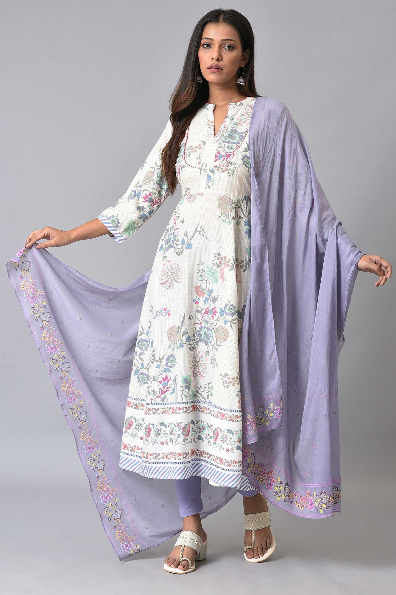 Purple Cotton Floral Printed Dupatta - Image 2