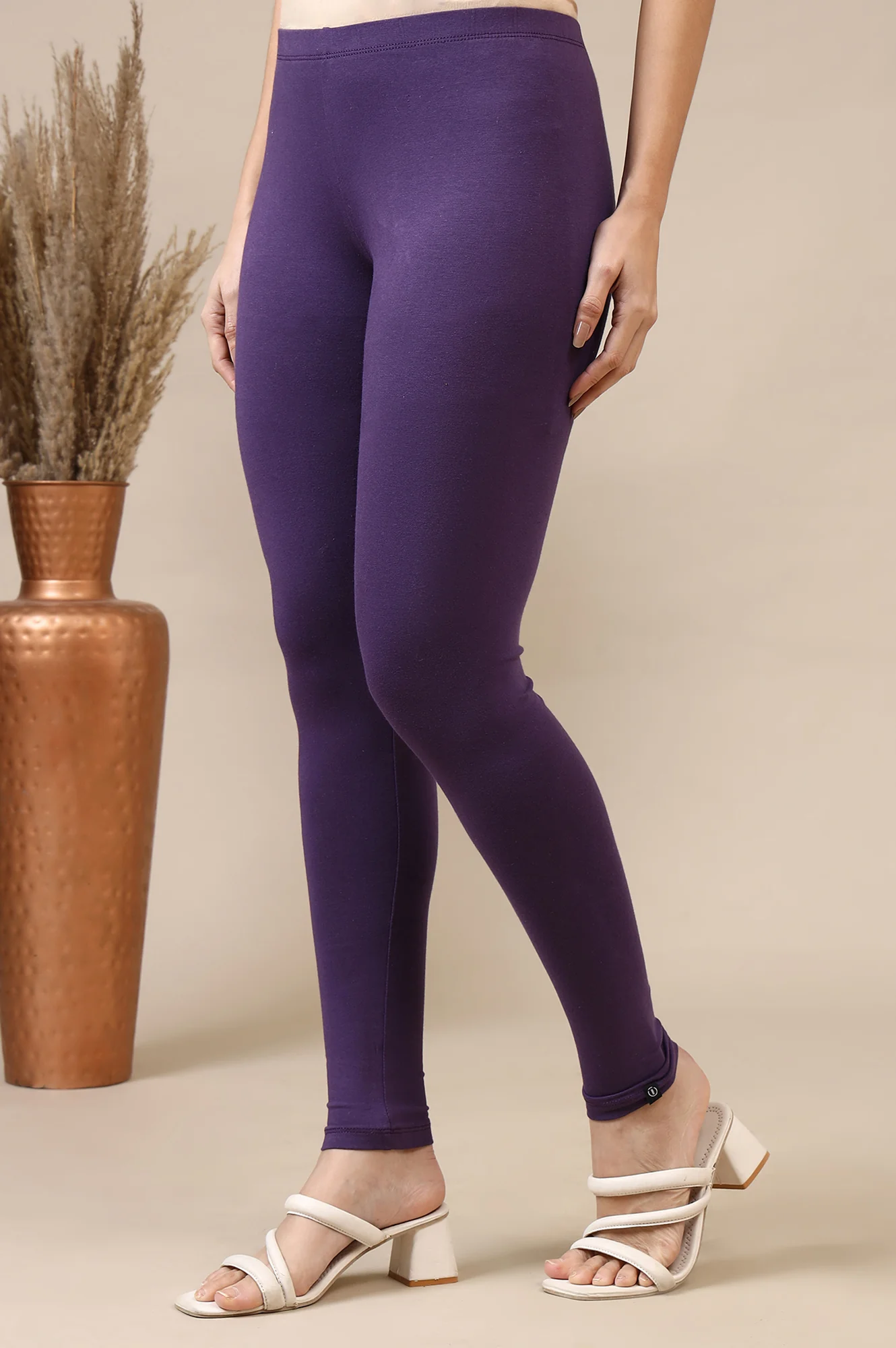 Elleven Women's Purple Solid Skinny Fit Cotton Leggings With Slip On Closure - Image 2