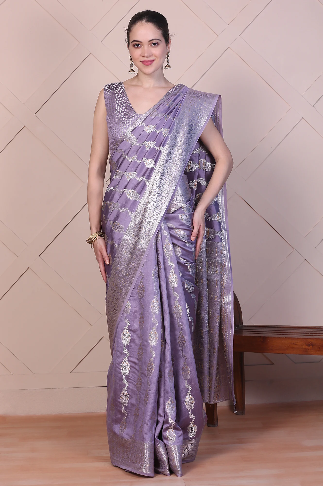 Purple Embellished Silk Jacquard Purple Saree with Unstitched Blouse - Image 3