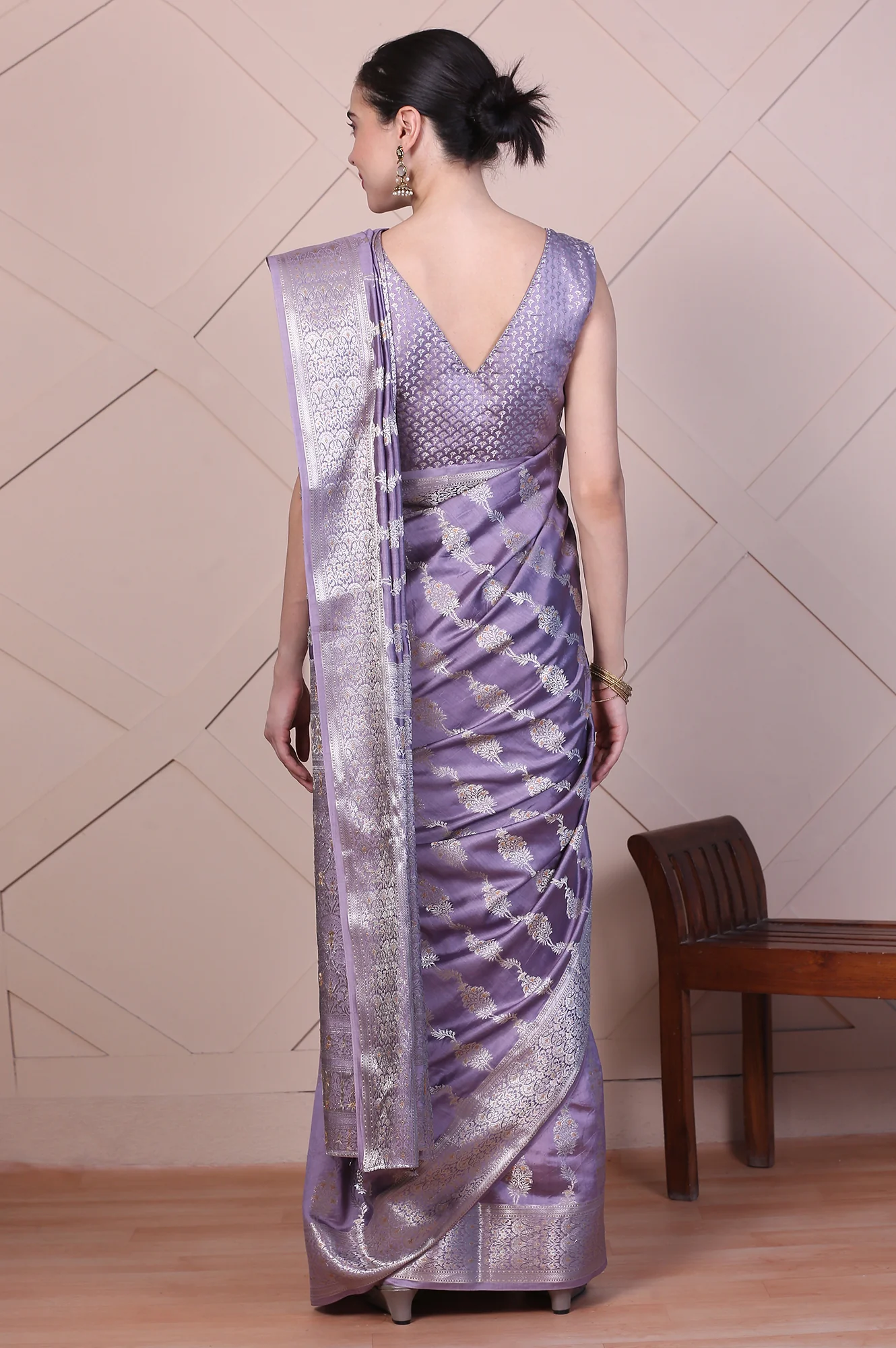 Purple Embellished Silk Jacquard Purple Saree with Unstitched Blouse - Image 6