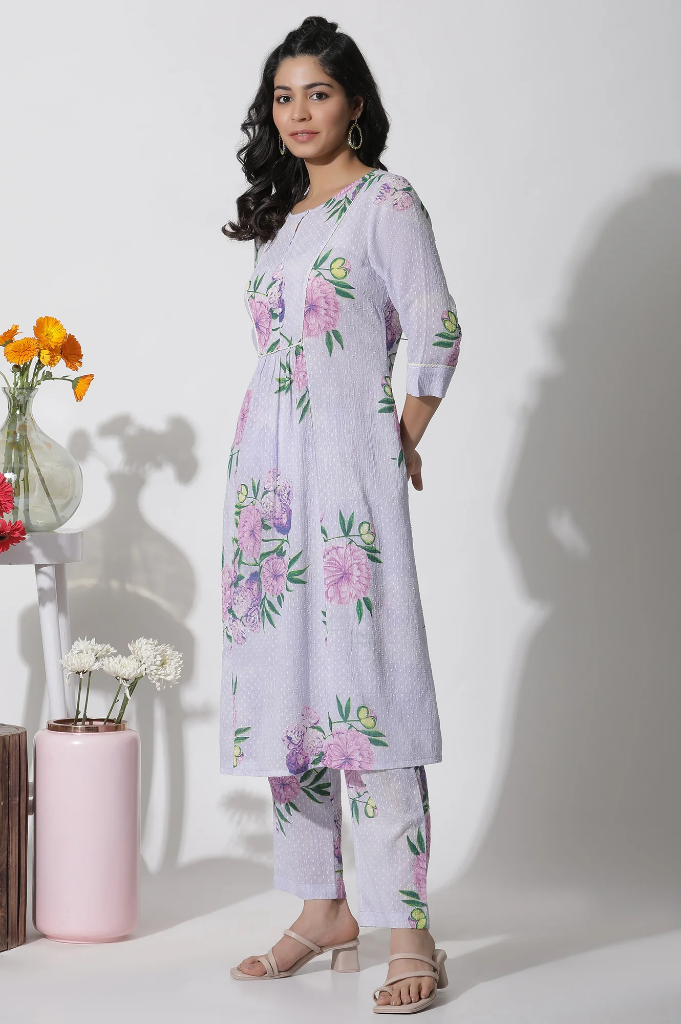 Purple Floral Printed Kurta and Pants Set - Image 4
