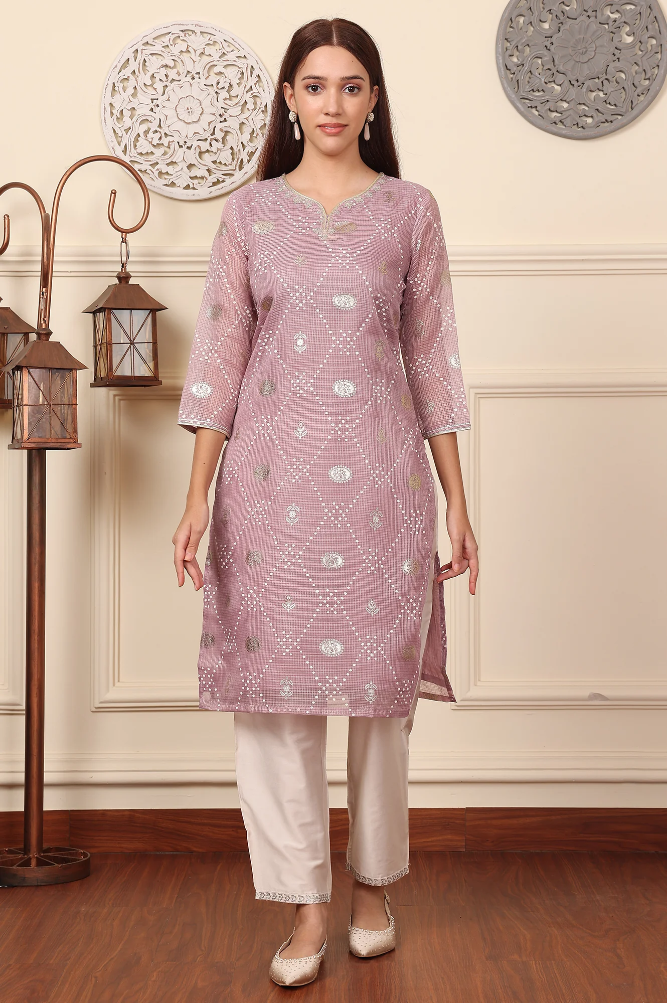 Purple Geometric Foil Printed Zari Embroidered Straight Kota Doriya Kurta - Image 2