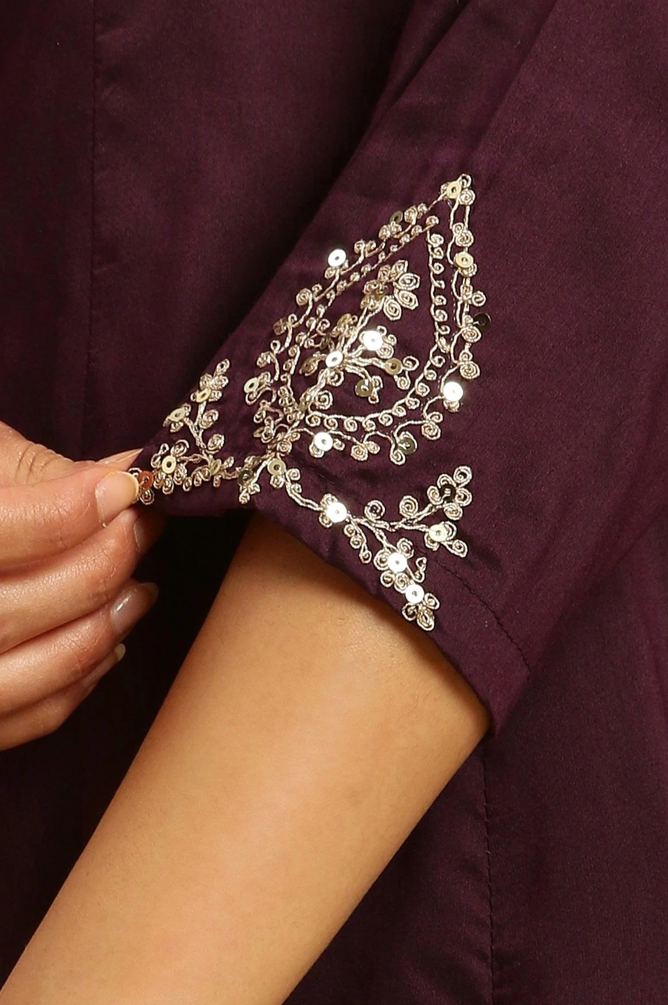 Purple Panelled Embroidered Kurta, Slim Pants And Dupatta Set - Image 8