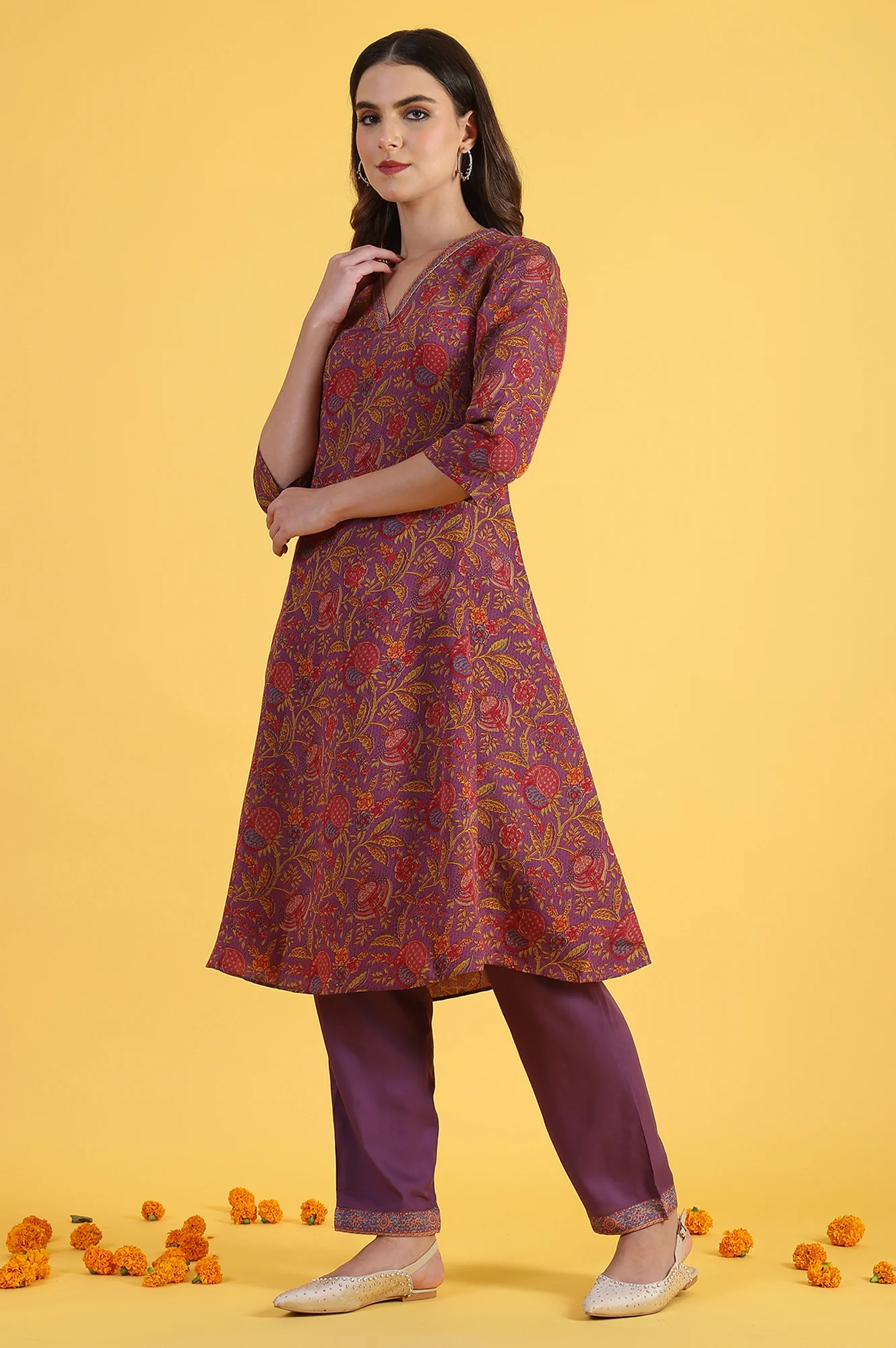 Purple Printed Flarred A-Line Kurta & Straight pant with Dupatta Set - Image 4