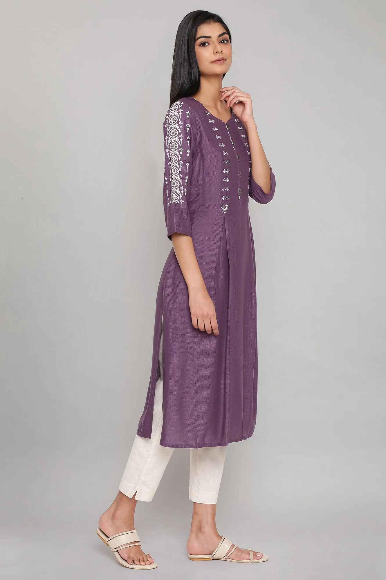 Purple Printed kurta with Embroidery - Image 4