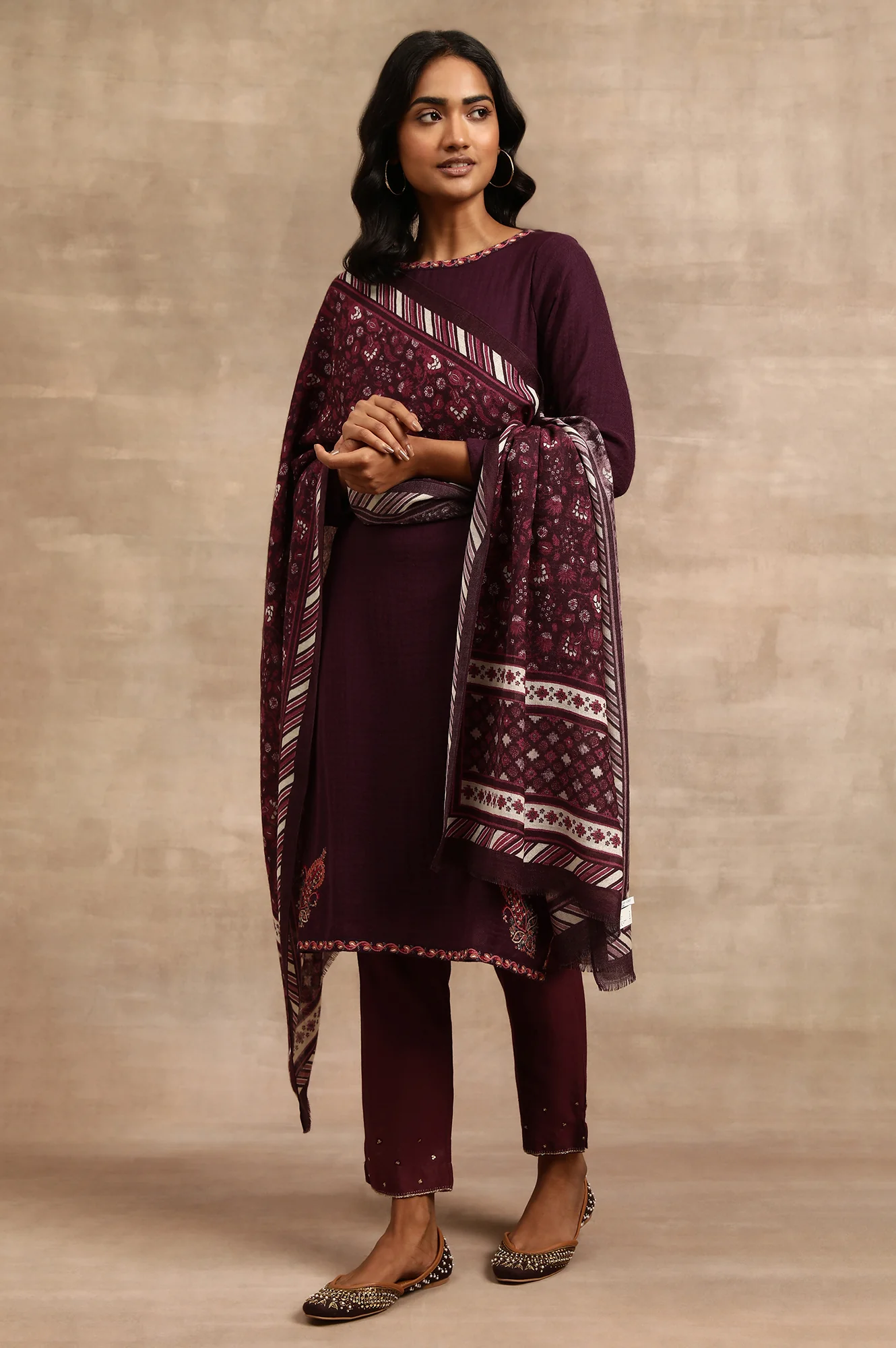 Purple Woollen Embroidered kurta - Image 5