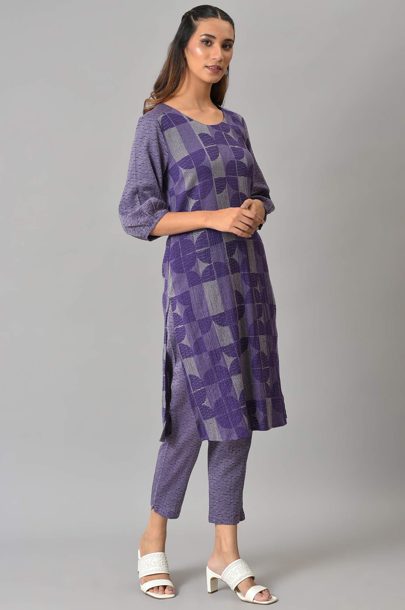 Purple Yarn-Dyed Crepe Jacquard Winter kurta - Image 4