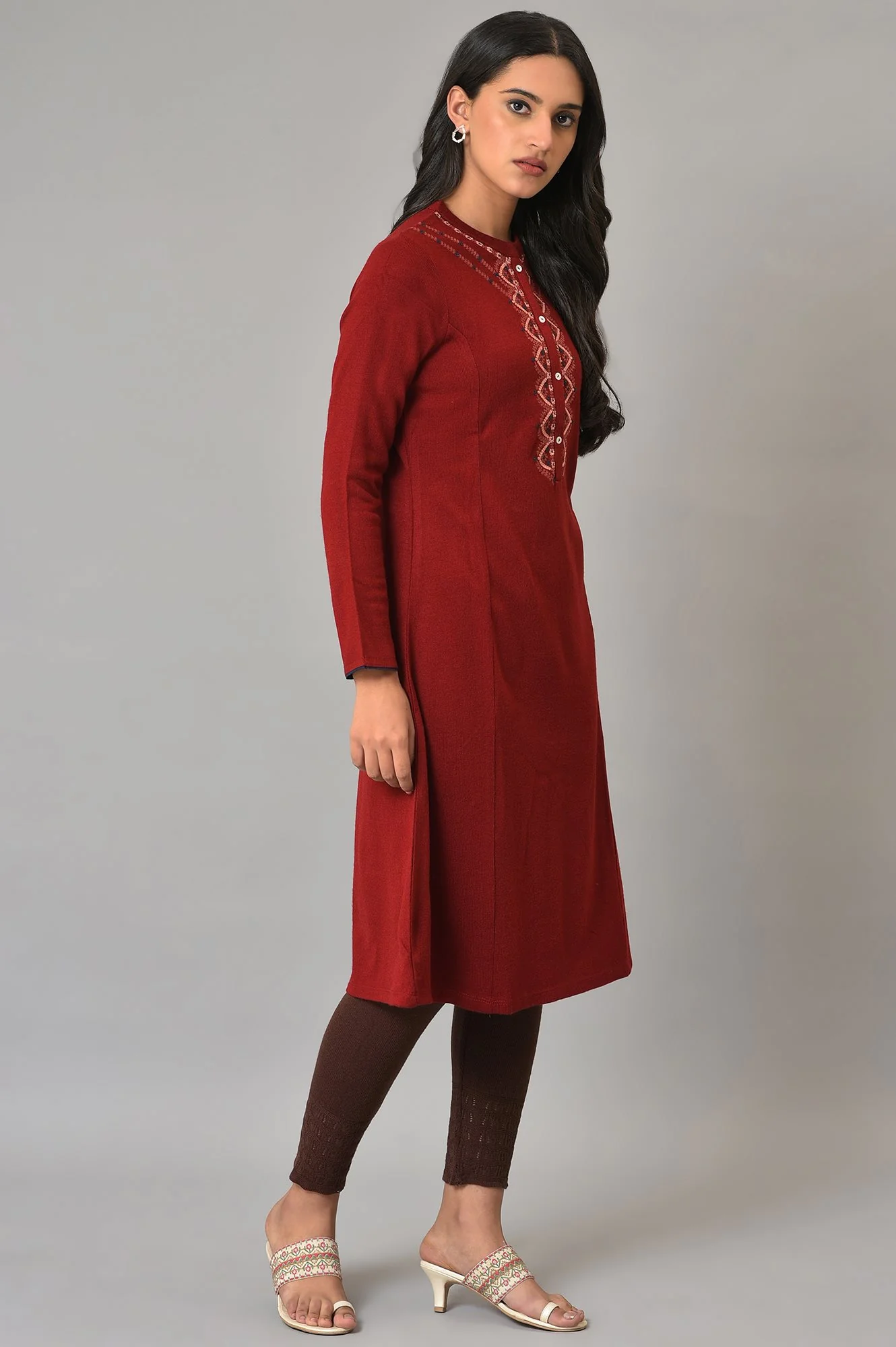 Red A-Line Embroidered Plus Size Winter kurta - Image 4