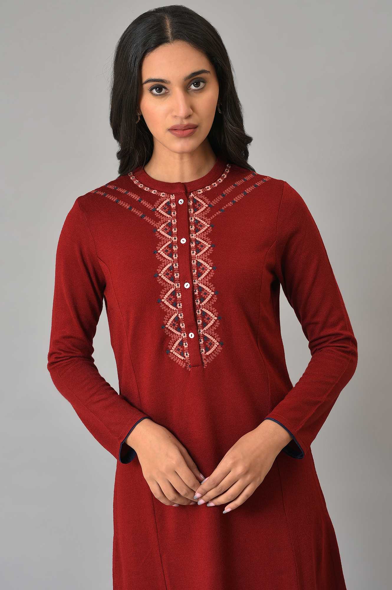 Red A-Line Embroidered Winter kurta - Image 6