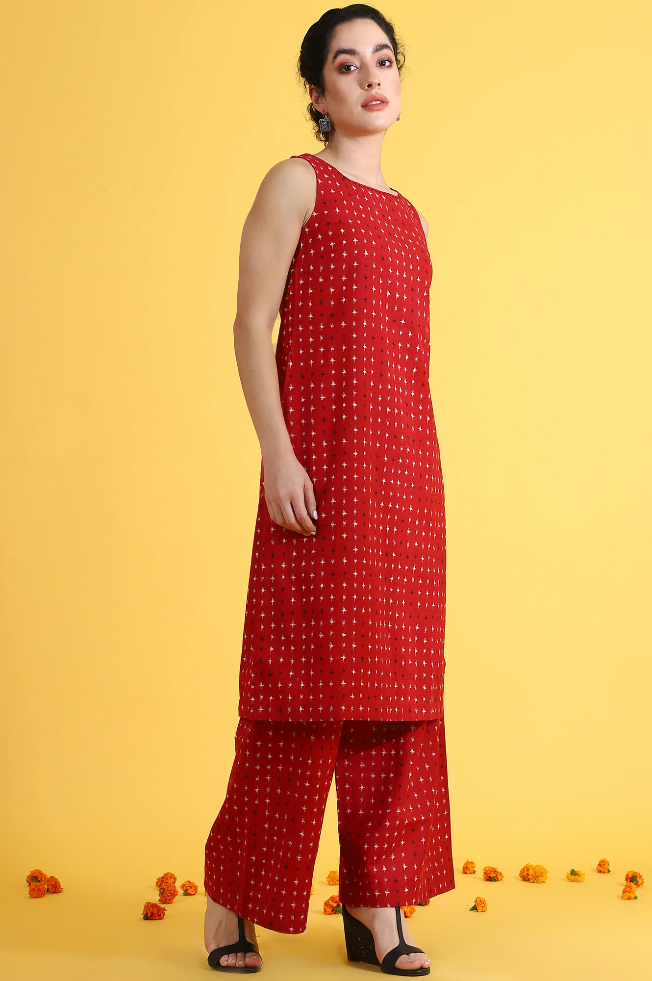 Red Abstract Printed Cotton Flax Sleeveless Straight Kurta and Pants Co-ord Set - Image 7