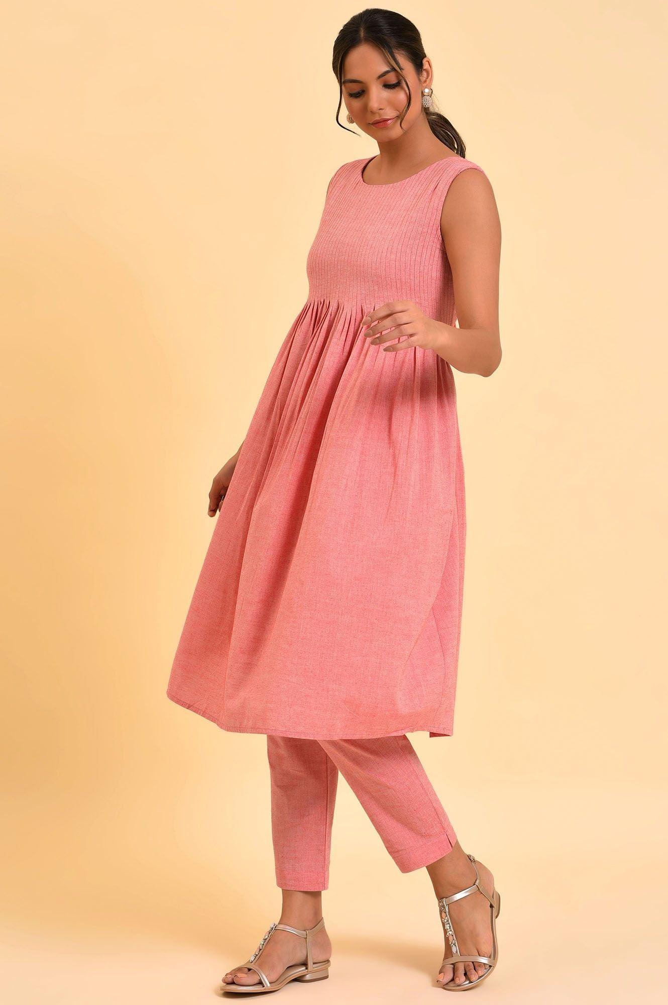 Red Cotton Pleated Sleeveless kurta & Pants Co-Ord Set - Image 3