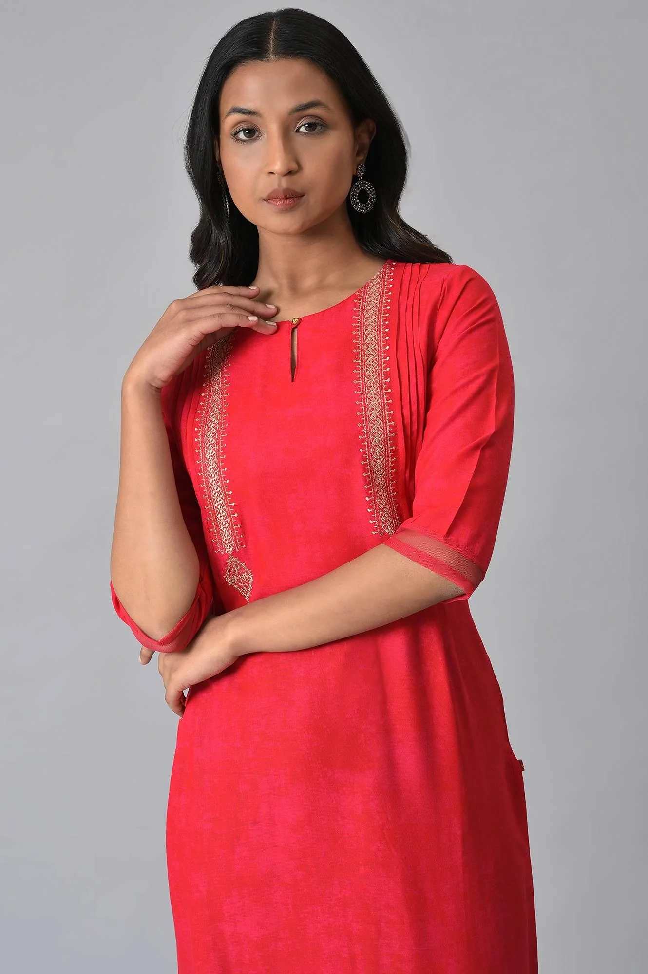 Red Embroidered Festive kurta - Image 5
