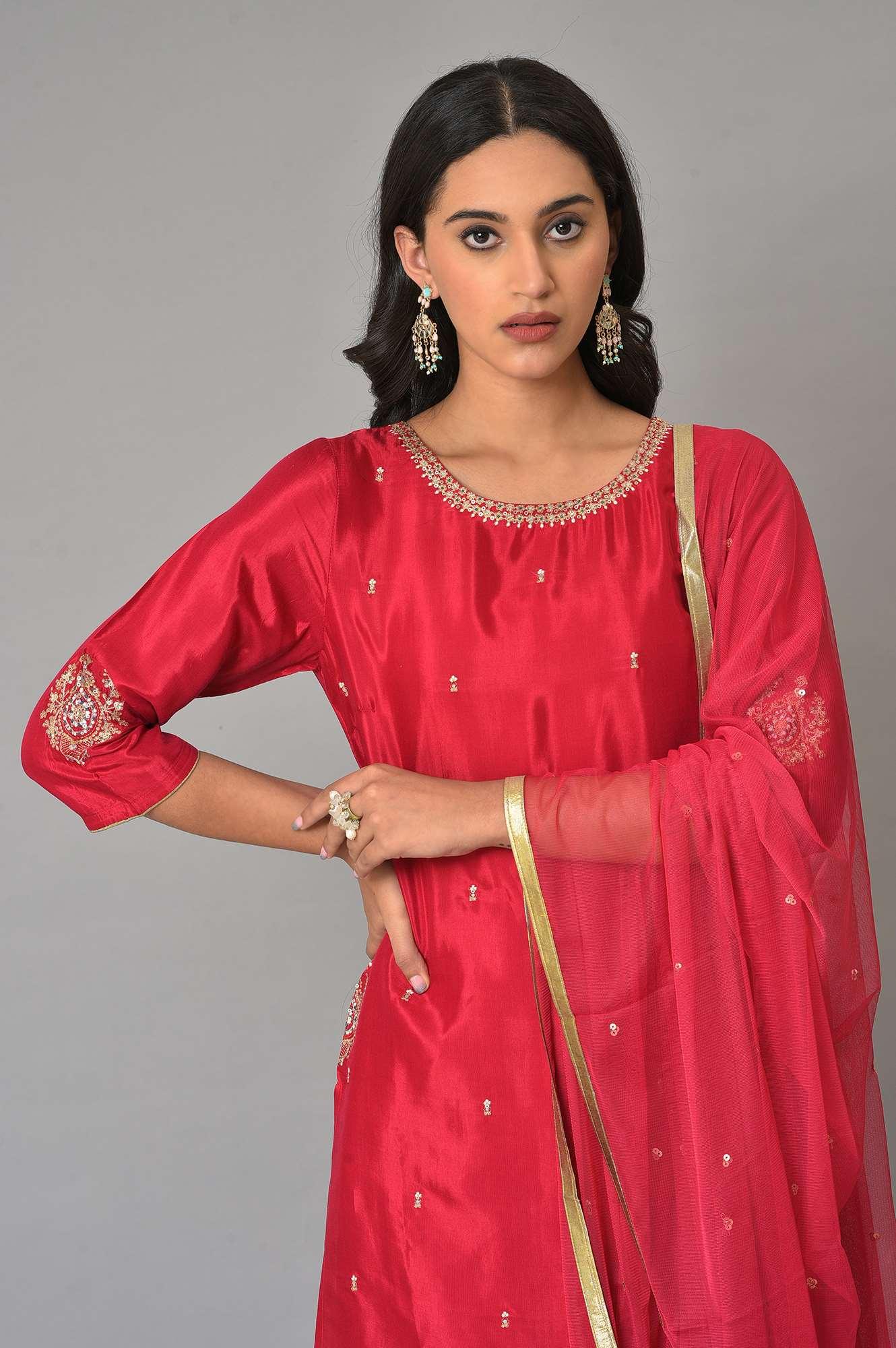 Red Embroidered Festive kurta With Culottes And Mesh Dupatta - Image 5