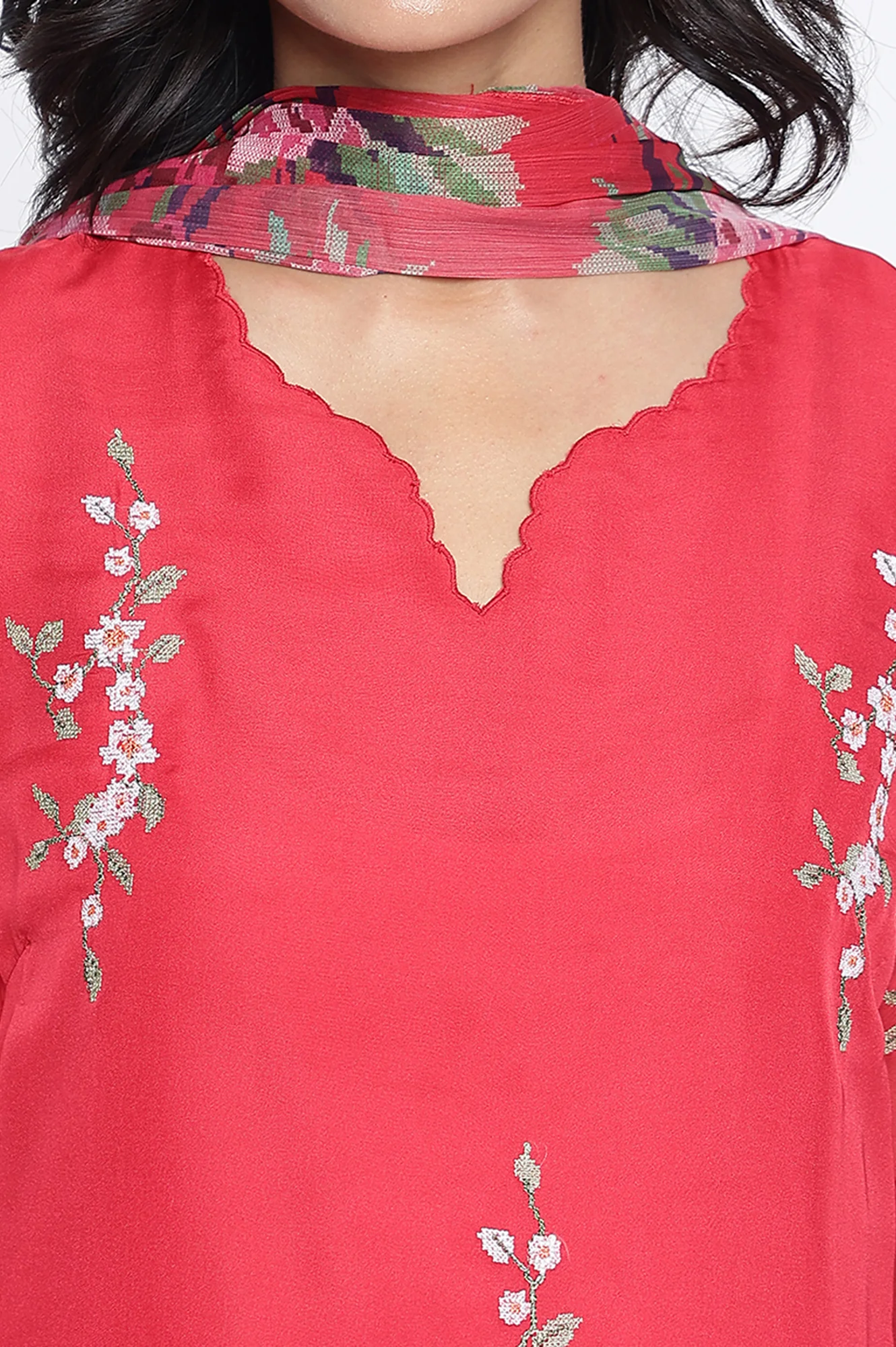 Red Embroidered Printed Organza Straight Kurta, Straight Pant and Dupatta Set - Image 2