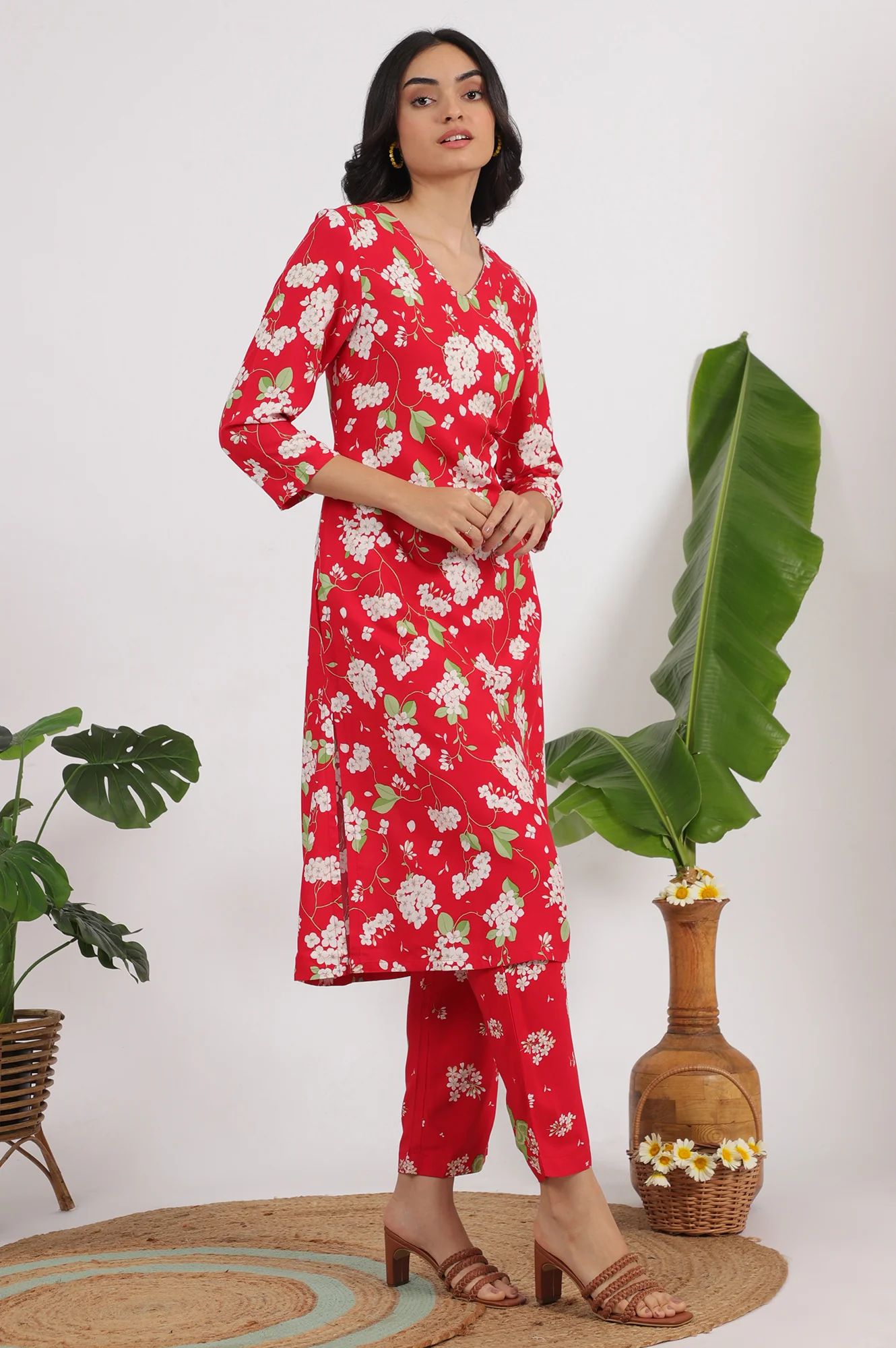 Red Floral Printed Beaded Rayon Straight Kurta and Pants Co-ord Set - Image 7