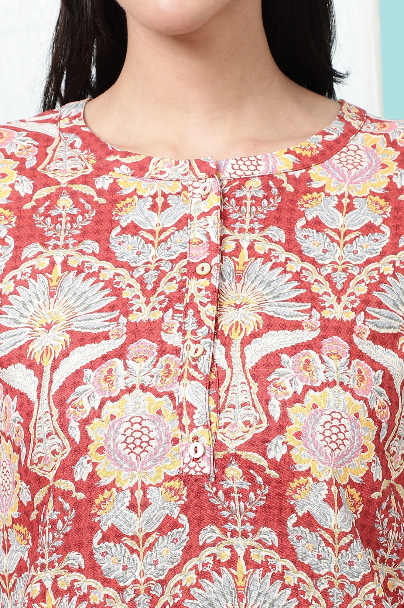 Red Floral Printed Cotton Slub Short Kurti - Image 4