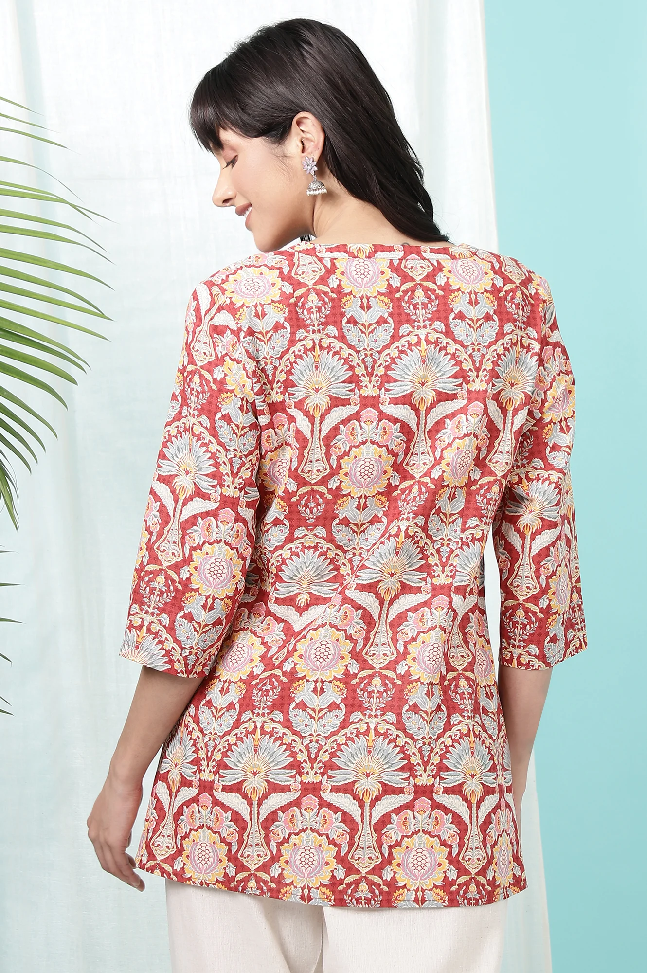 Red Floral Printed Cotton Slub Short Kurti - Image 6