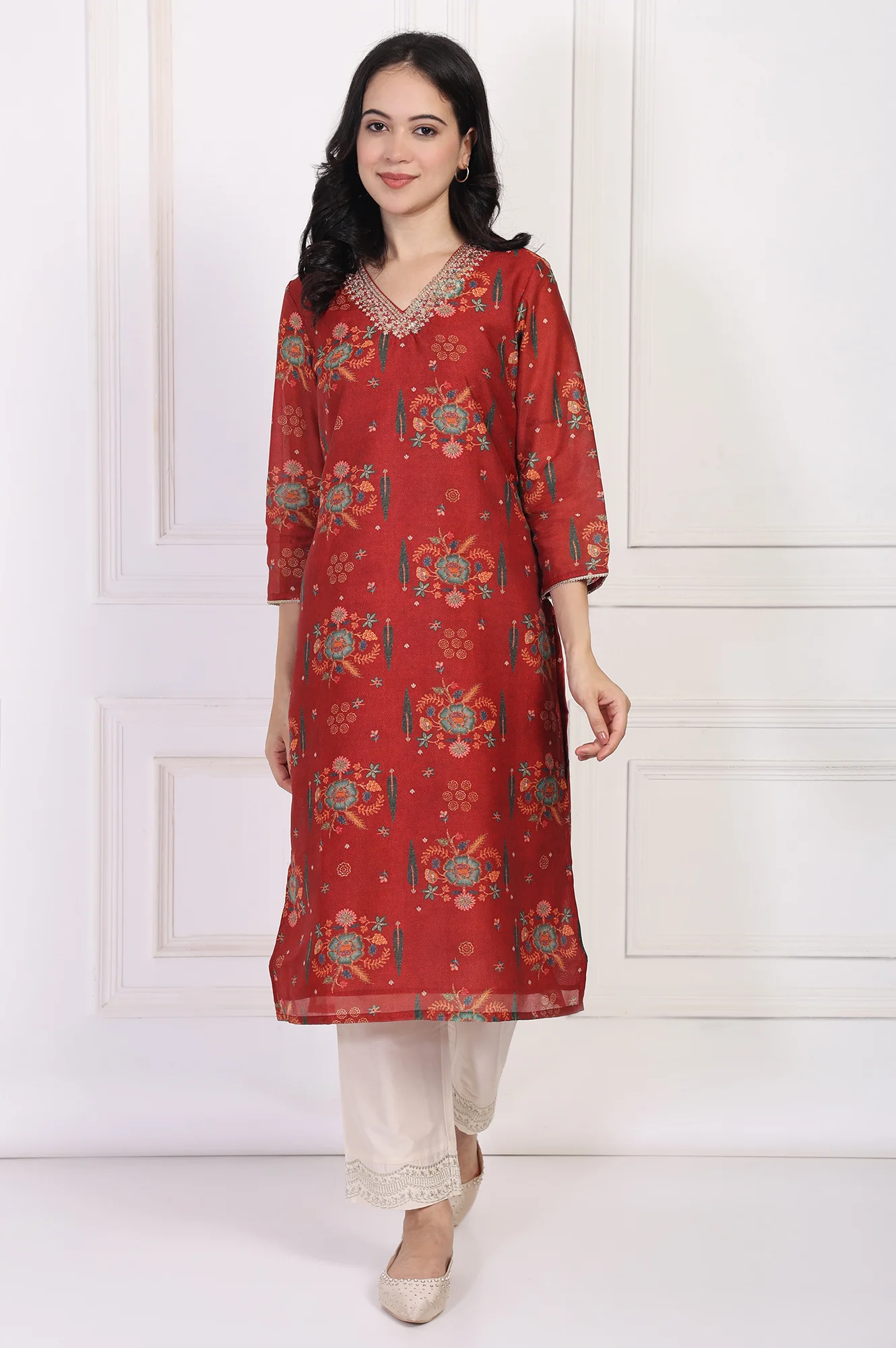 Red Floral Printed Sequined Straight Kurta - Image 2