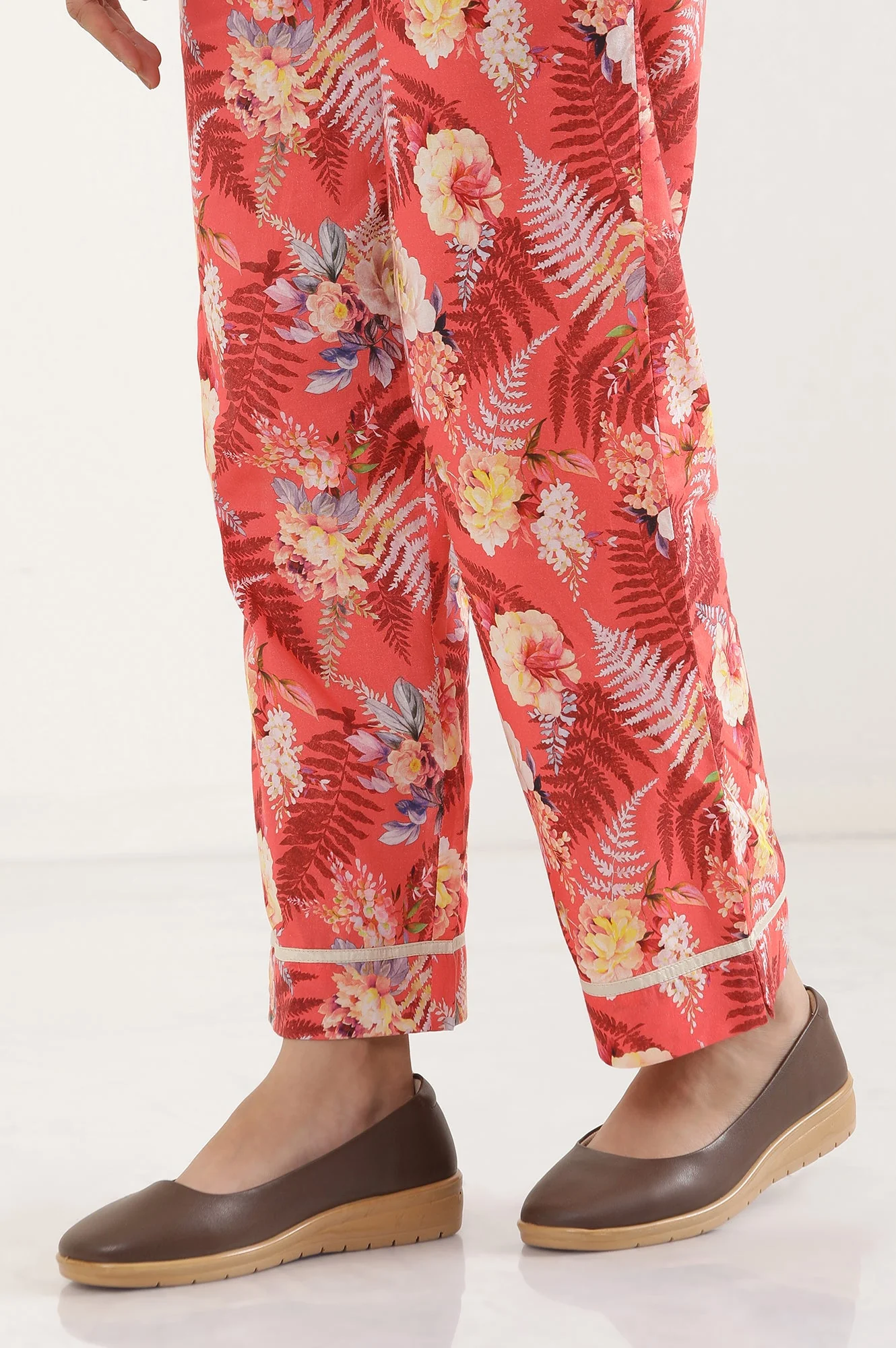 Elleven Women's Red Floral Printed Wide Leg Cotton Palazzo With Elasticated Waist - Image 10