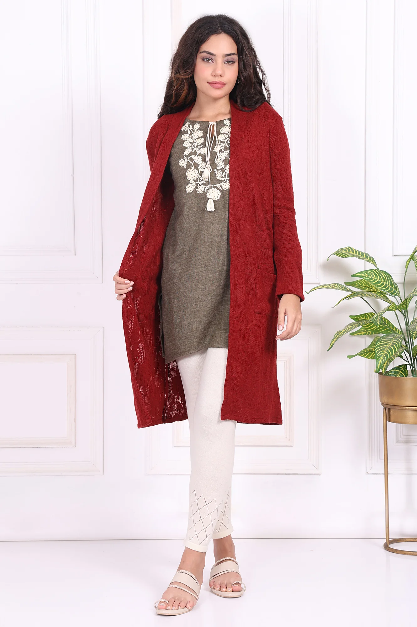 Red Solid Straight Knitting Cardigan - Image 2