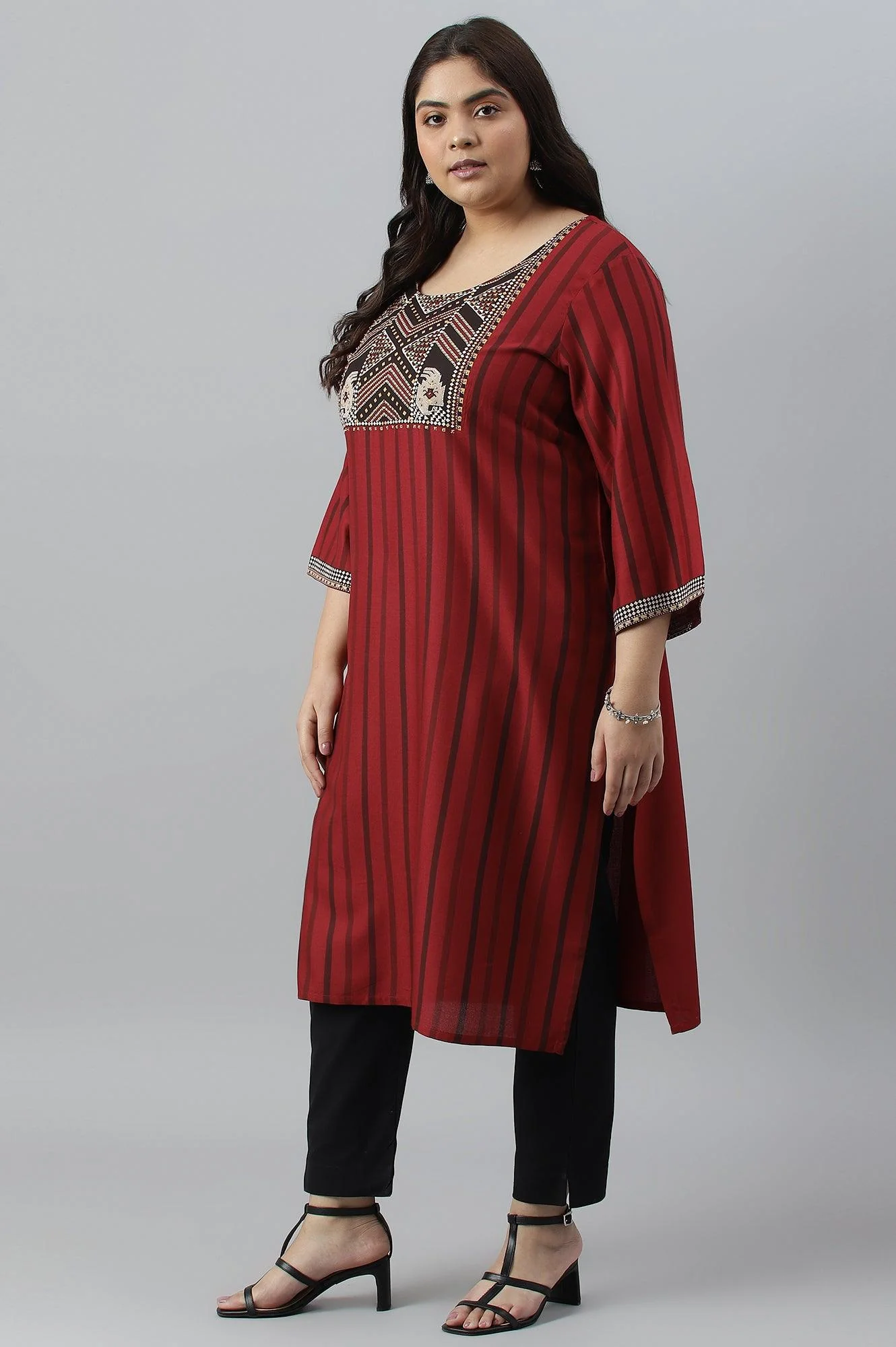 Red Stripe Print Plus Size kurta - Image 4