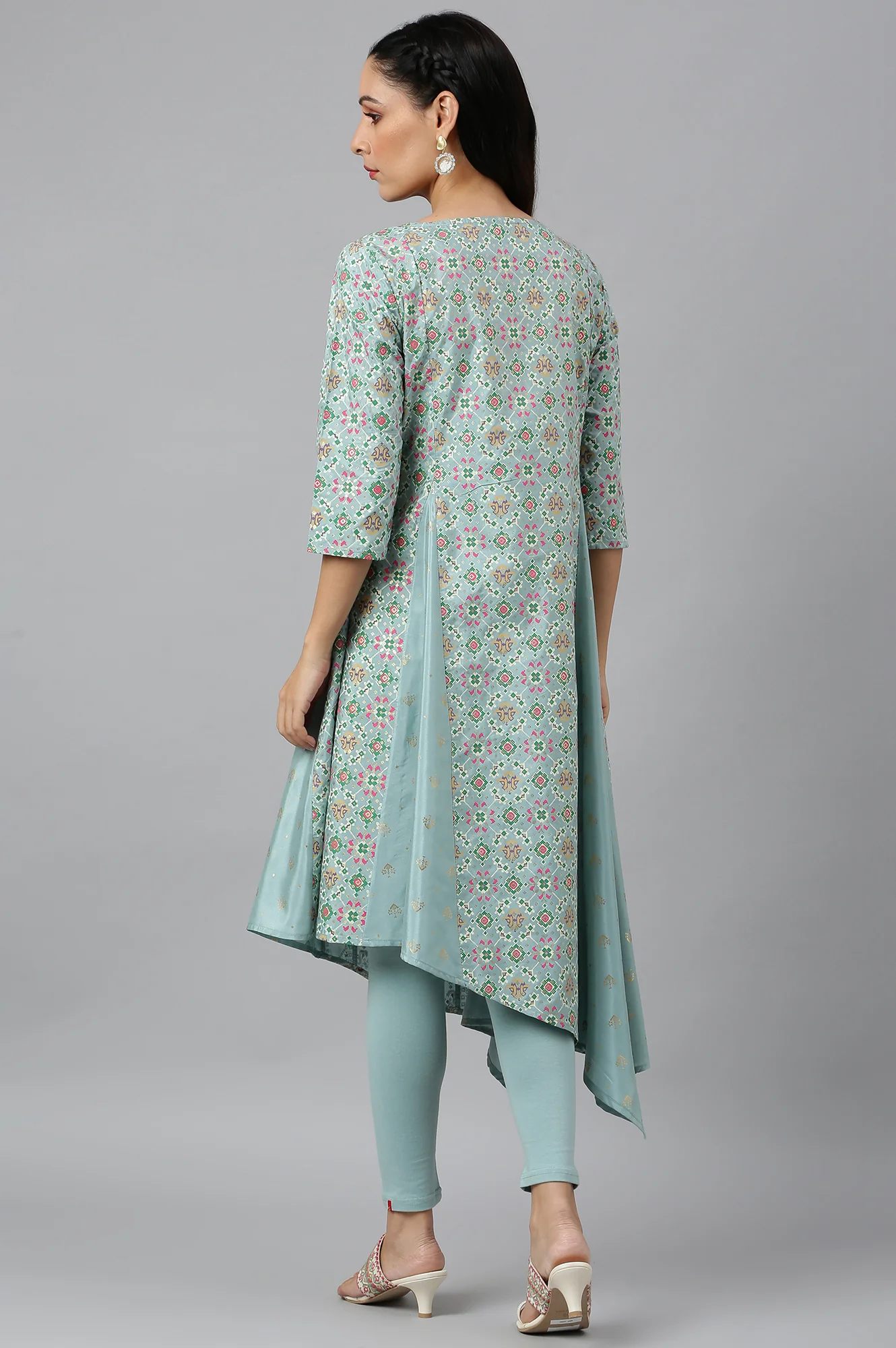 Sky Blue Asymmetrical Hemline kurta With Tights - Image 5
