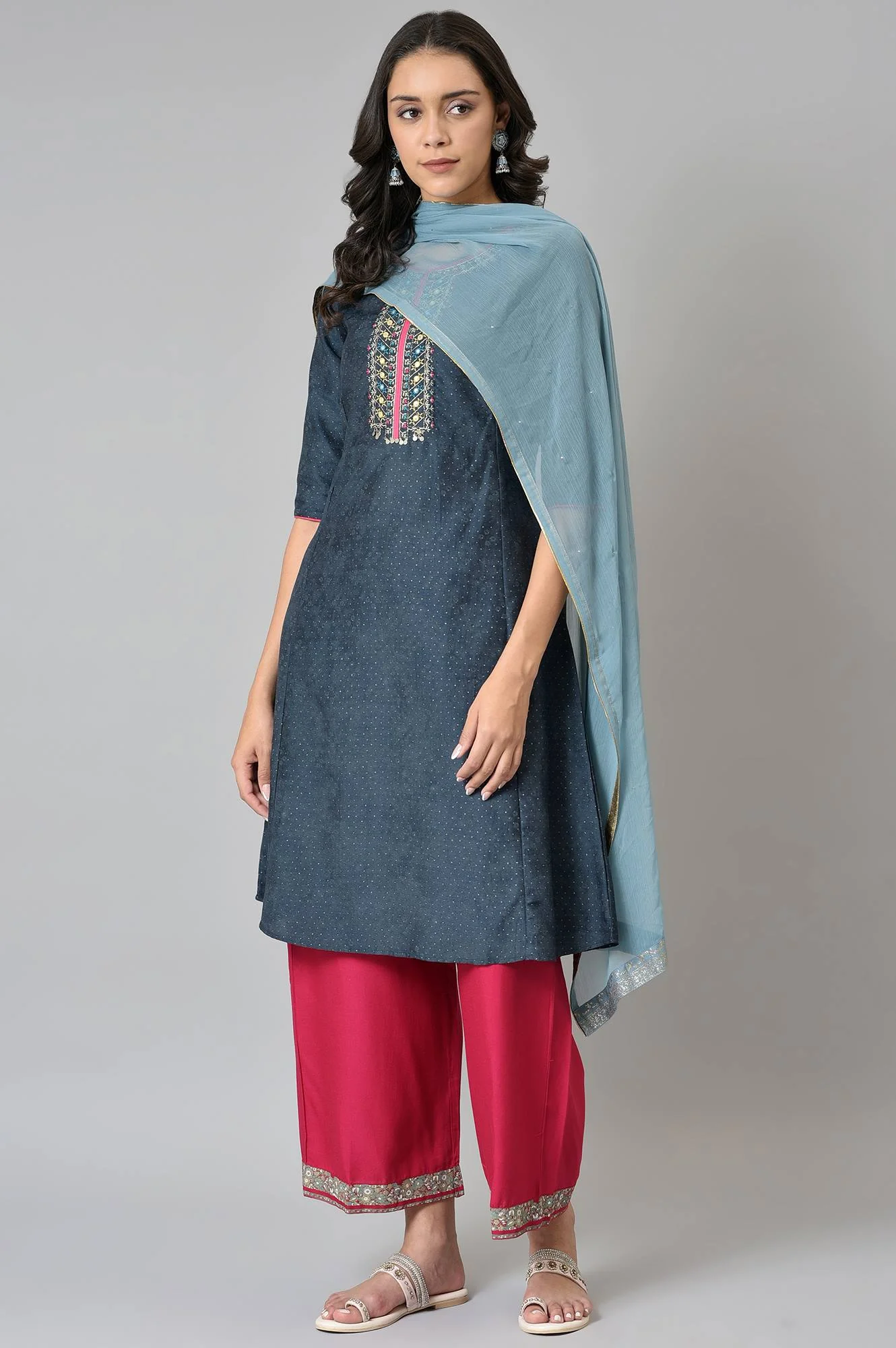 Sky Blue Crinckled Chiffon Dupatta With Mukaish - Image 3