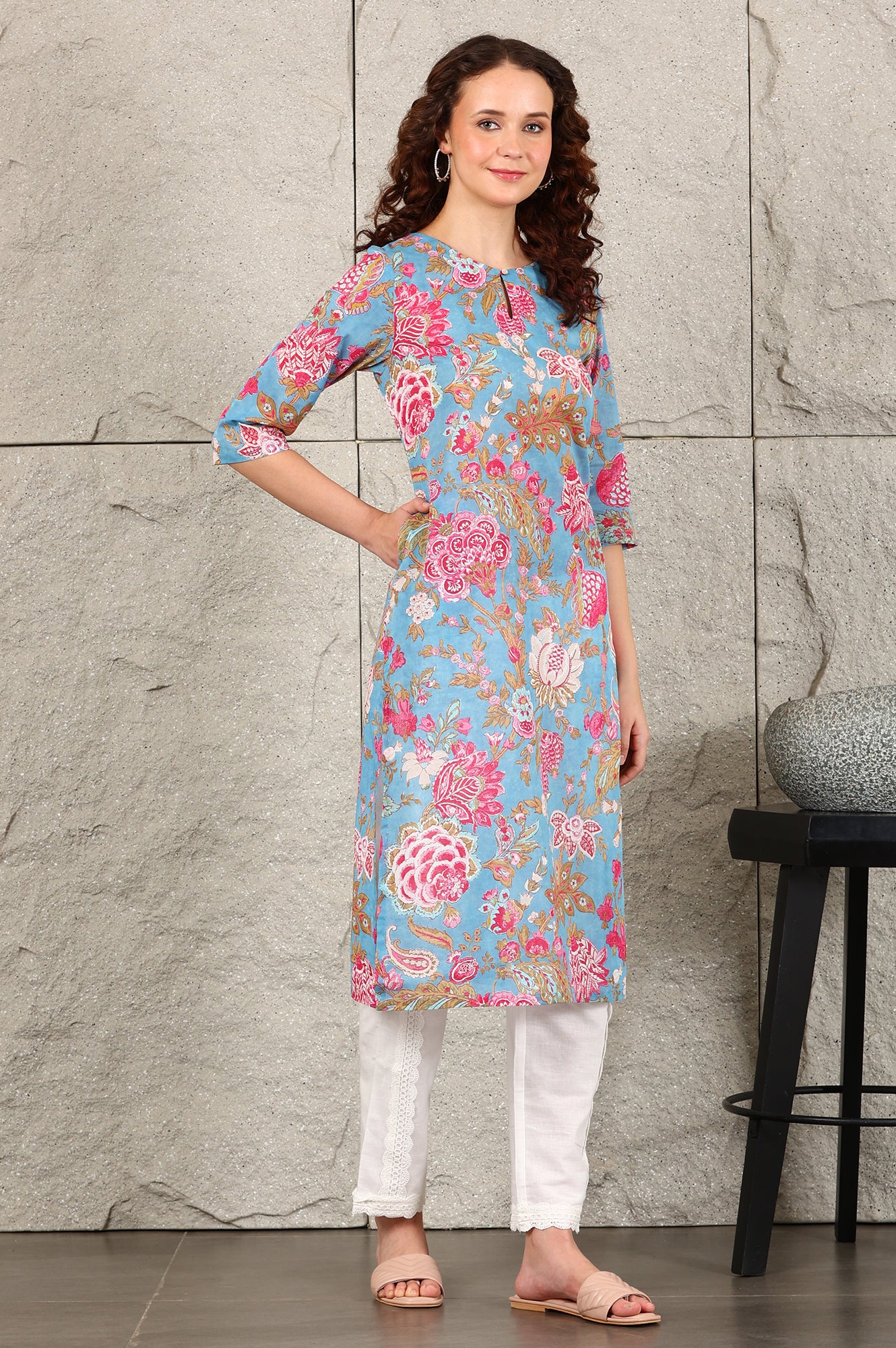 Sky Blue Floral Printed Pure Cotton Straight Kurta - Image 6