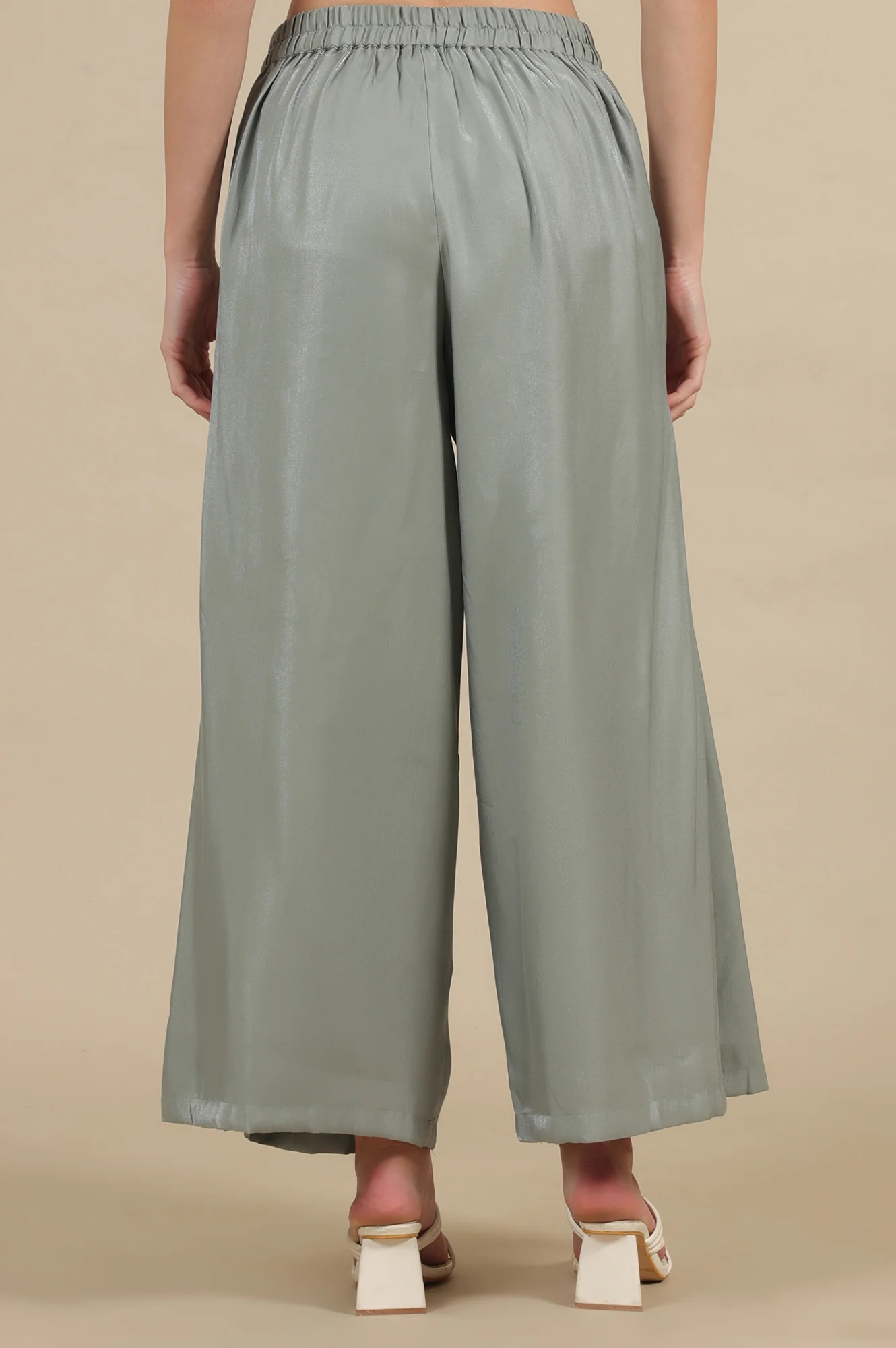 Elleven Women's Grey Solid Flared Rayon Palazzo With Pleated Detail - Image 3