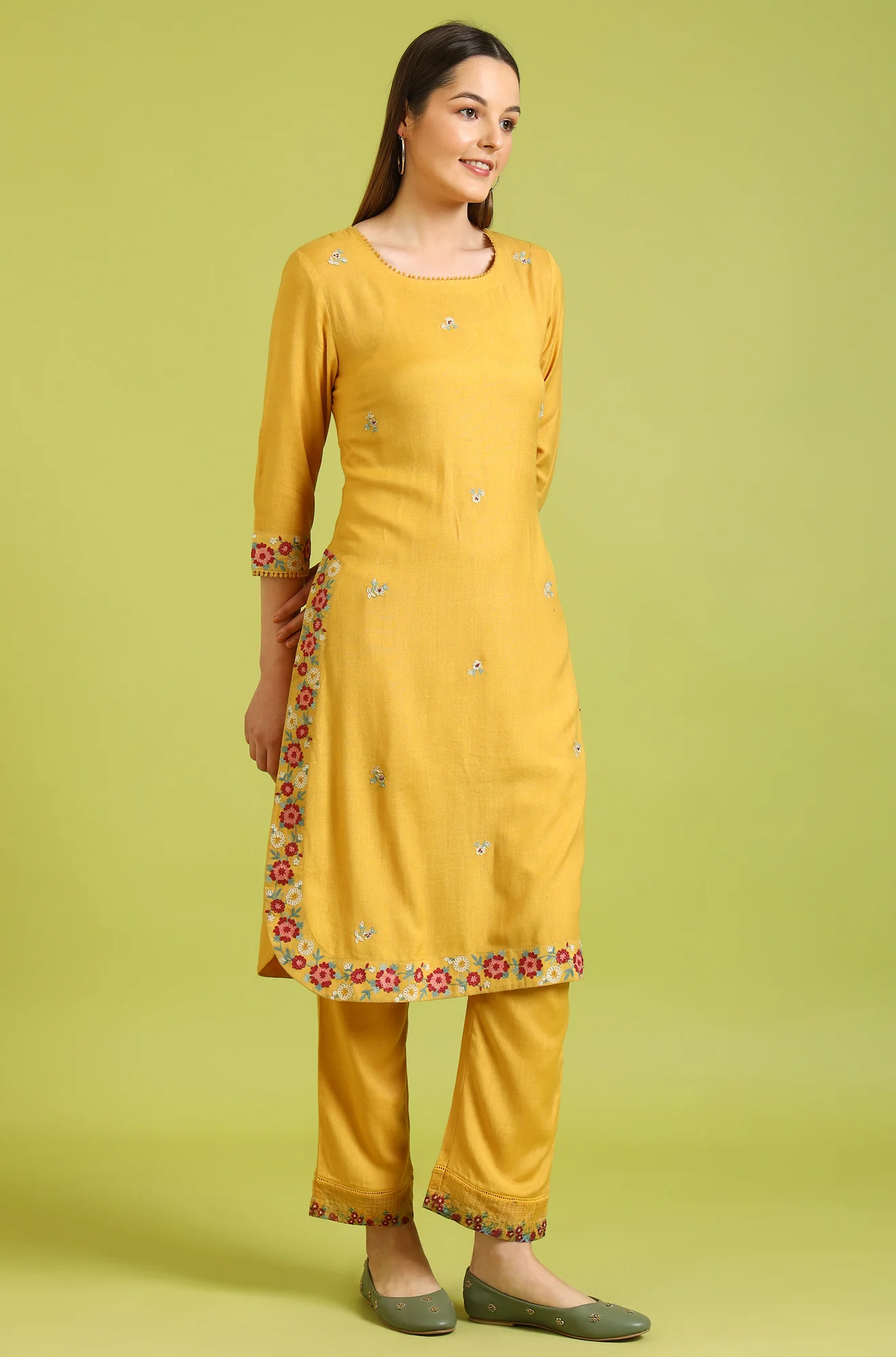 Solid A-line Rayon Kurta & Straight Pant with Dupatta Set - Image 7