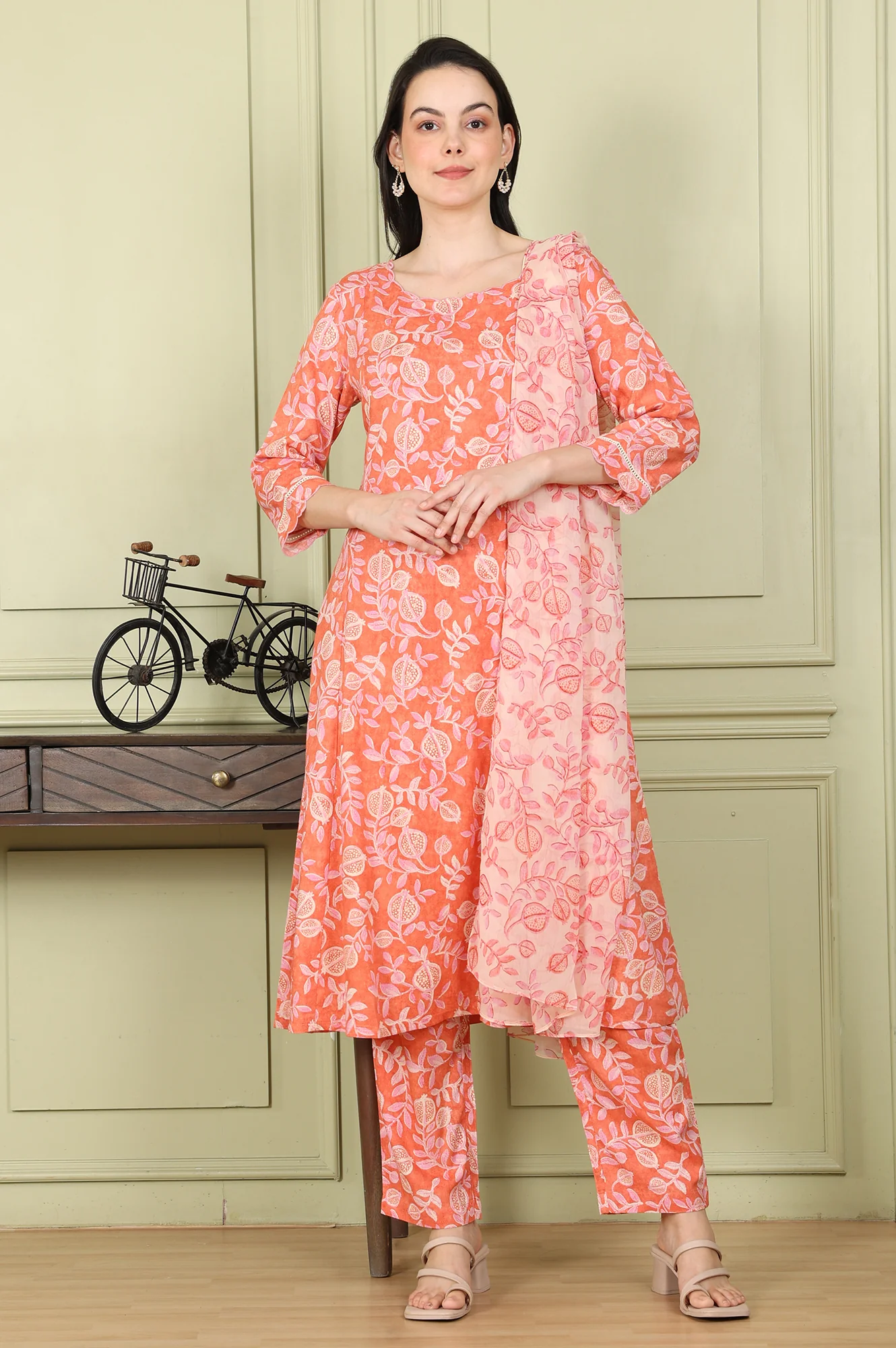 Tangy Orange Floral Printed Breezy Rayon Kurta, Pants Co-Ord Set With Dupatta - Image 2