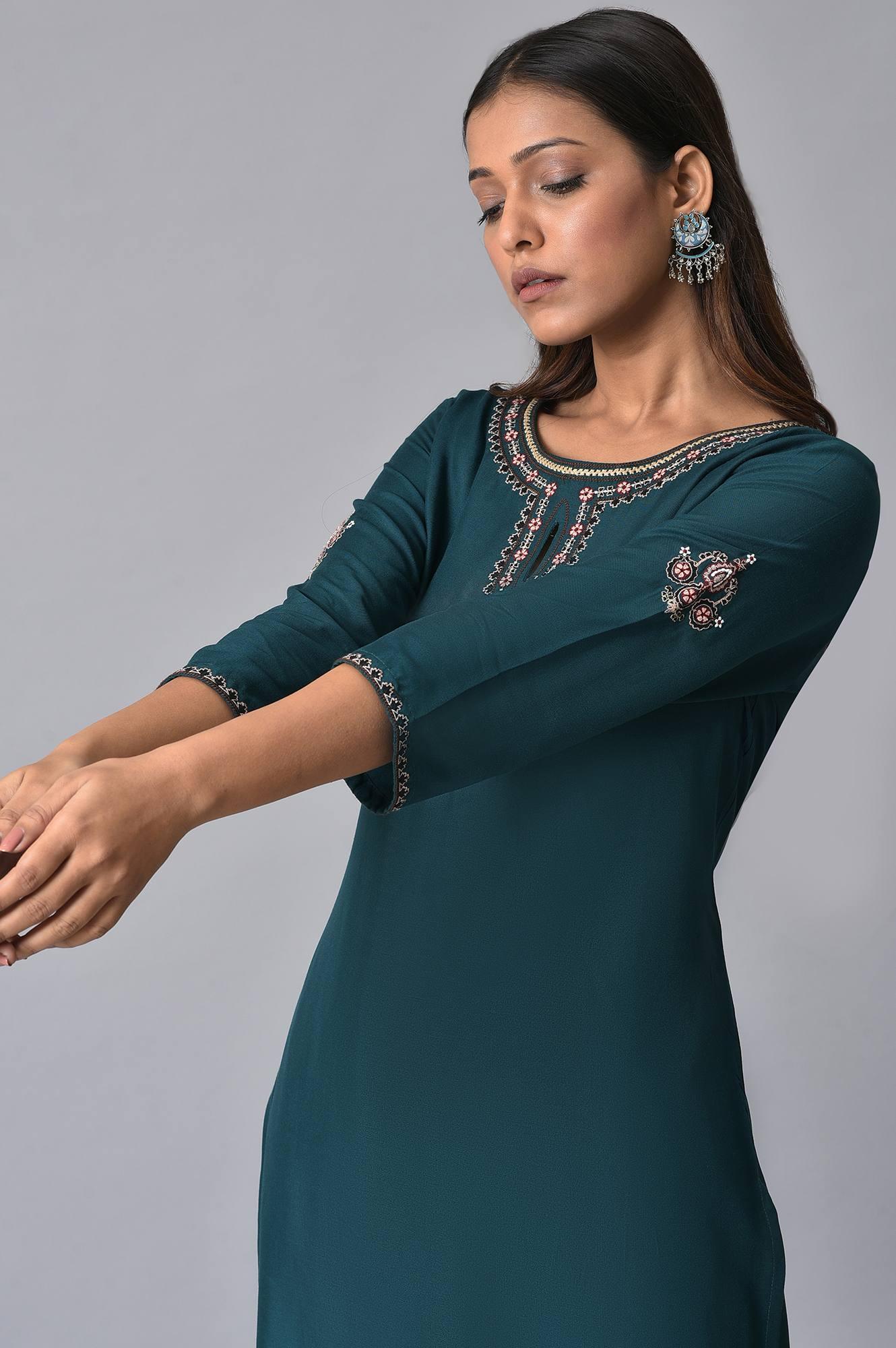 Teal Embroidered Plus Size Round Neck kurta - Image 5