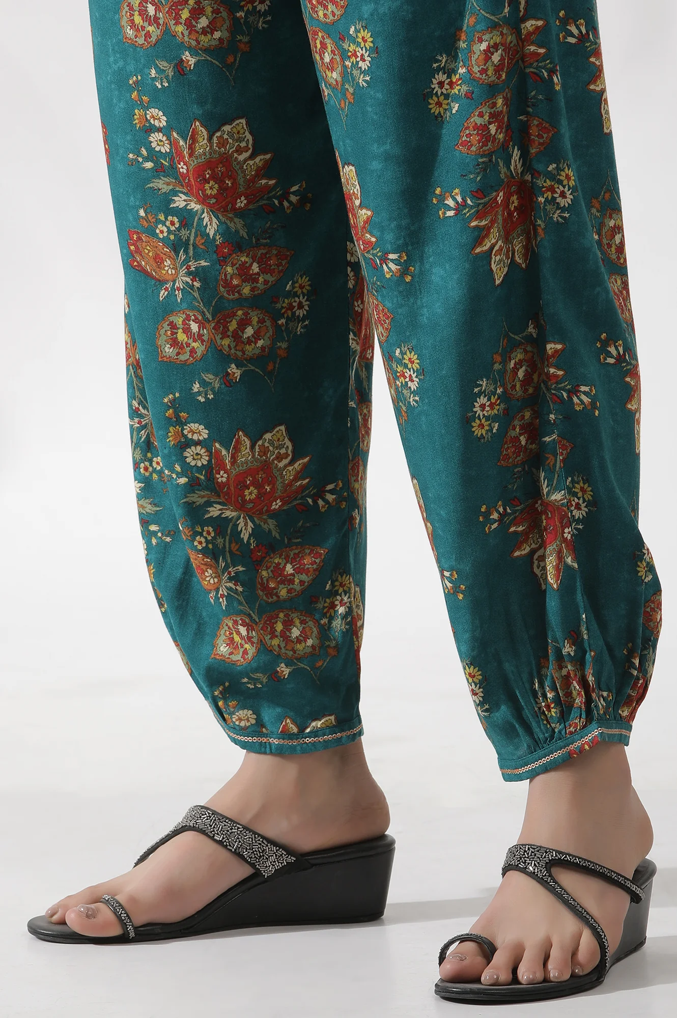 Teal Green A-Line Printed Kurta and Pants - Image 10