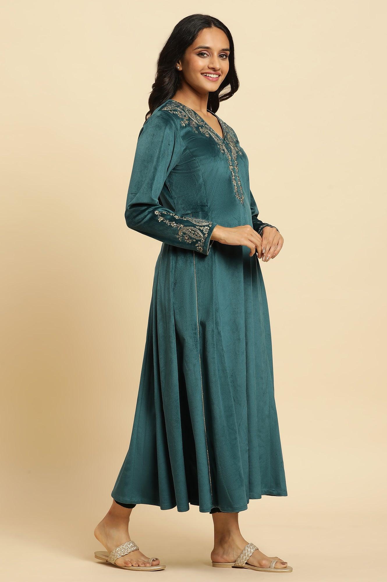 Teal Green Embroidered Flared Velvet Kurta - Image 5