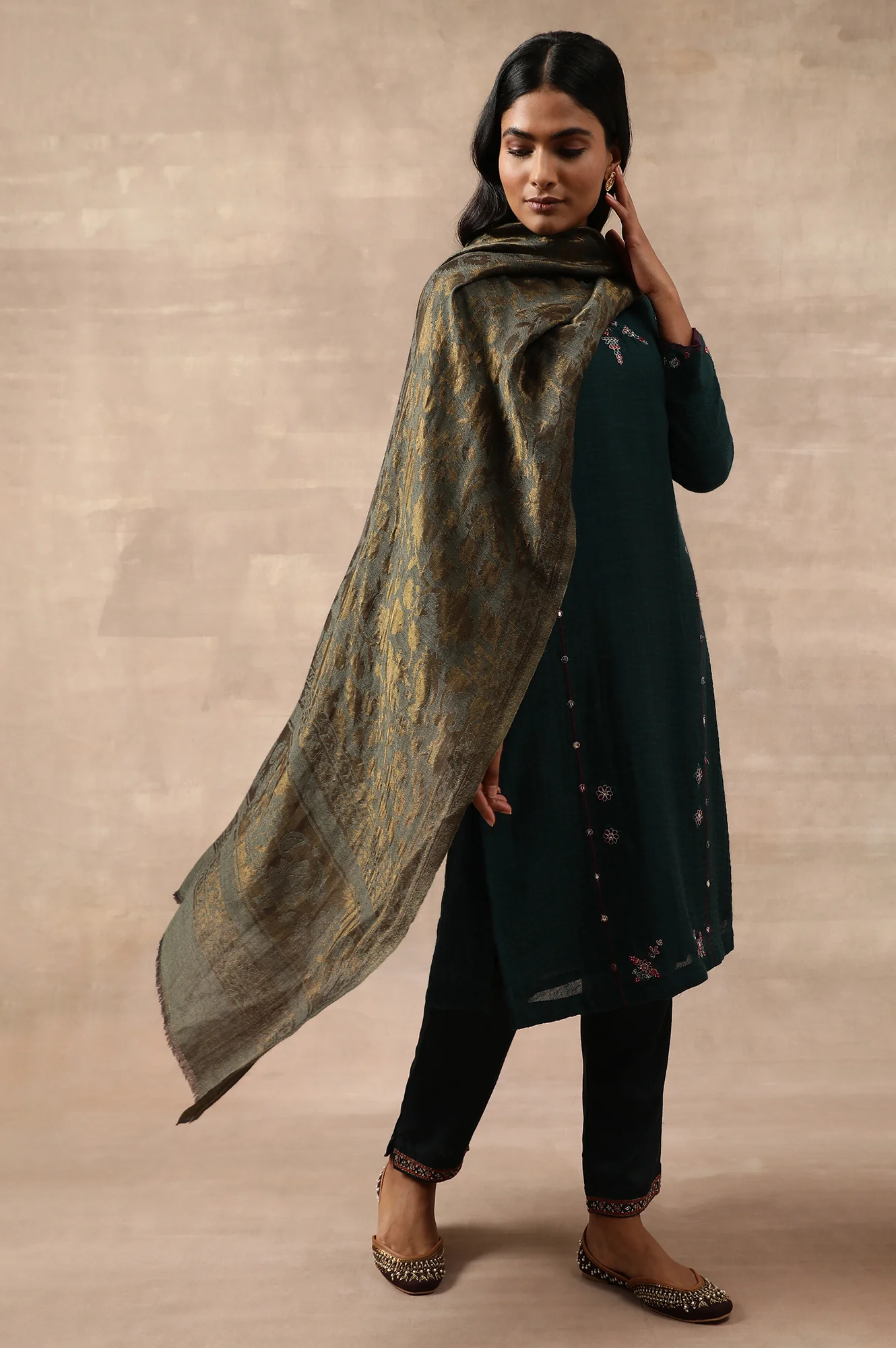 Teal Woollen Embroidered kurta - Image 5