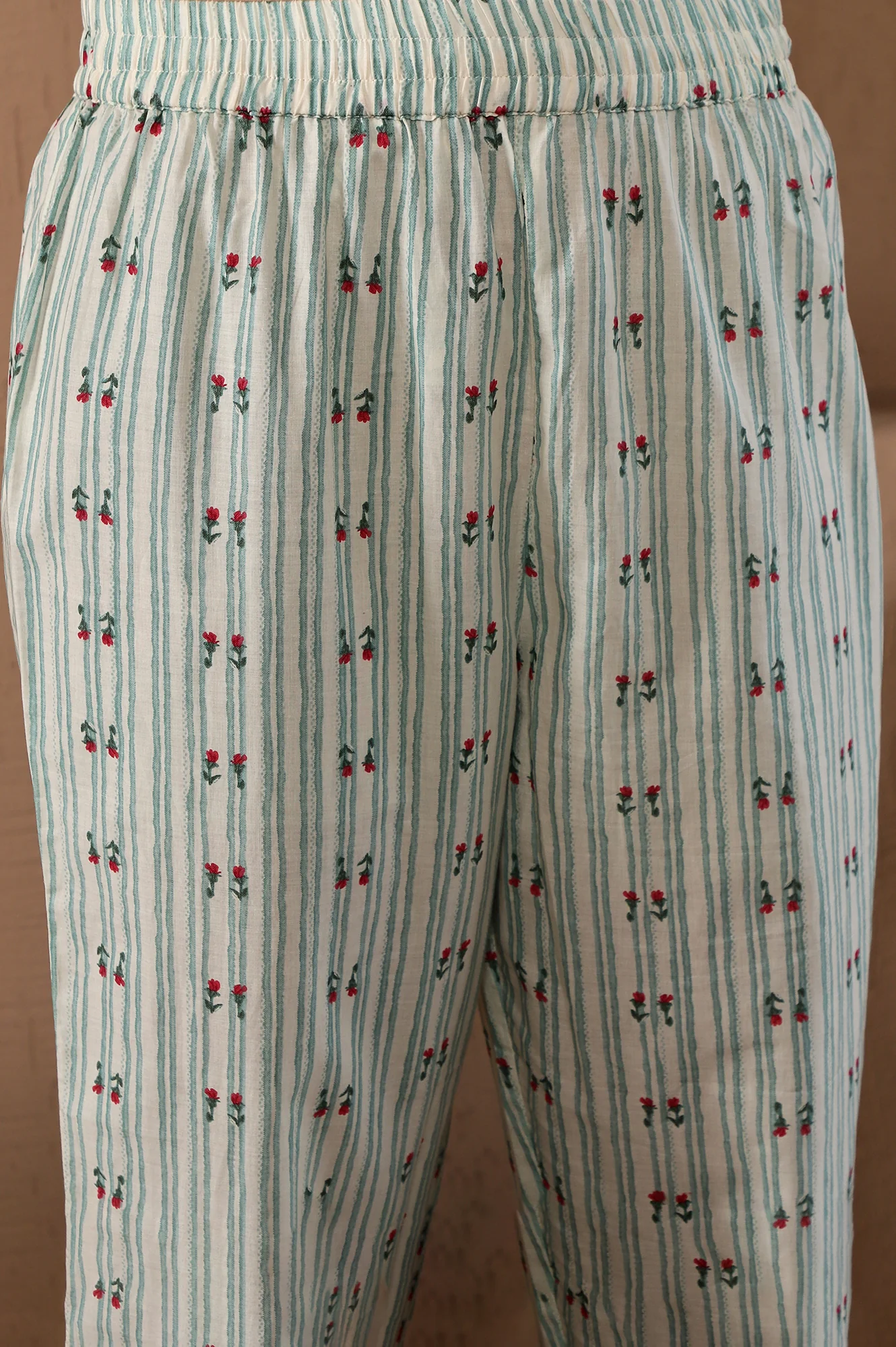 Turquoise Green Floral Printed With Lace Pure Cotton Straight Kurta and Pants Set with Kota Dupatta - Image 10